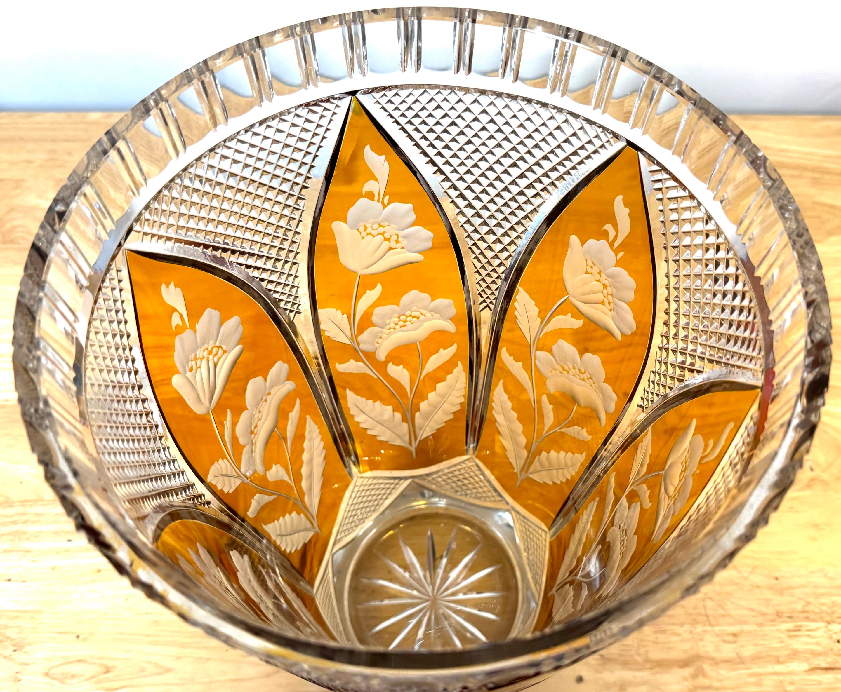 Magnificent Bohemian Engraved Citrine Cut to Clear Floral Vase, Style of Moser For Sale 2