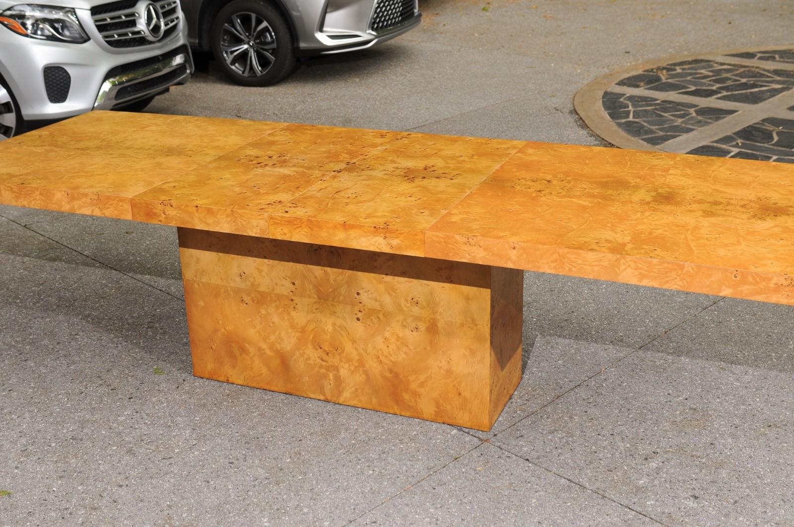 Sublime Bookmatch Olivewood Extension Dining Table by Arthur Umanoff, c 1975 In Excellent Condition For Sale In Atlanta, GA