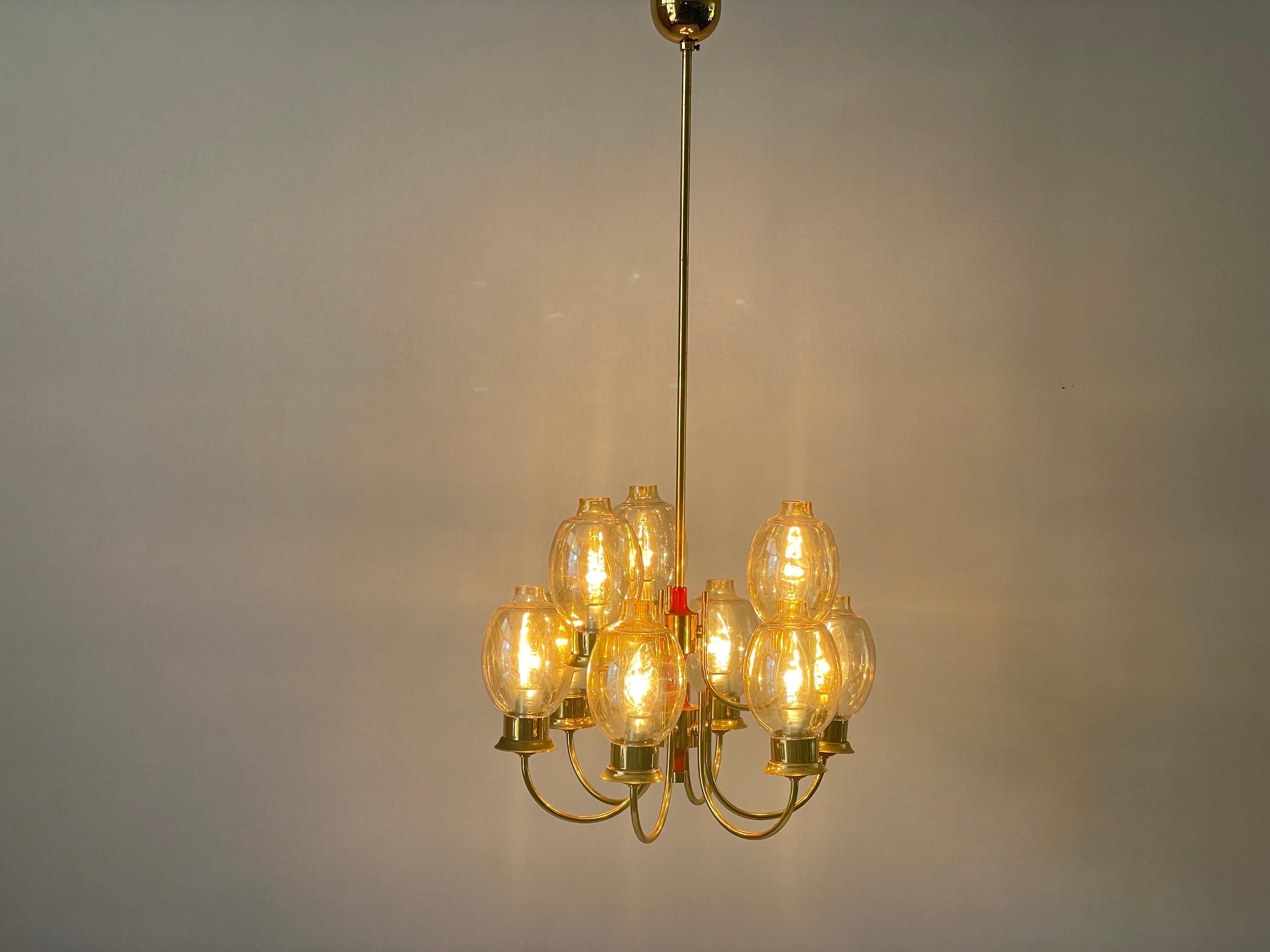 Magnifico lampadario a 9 bracci in vetro con corpo in ottone, anni '60, Germania in vendita 5