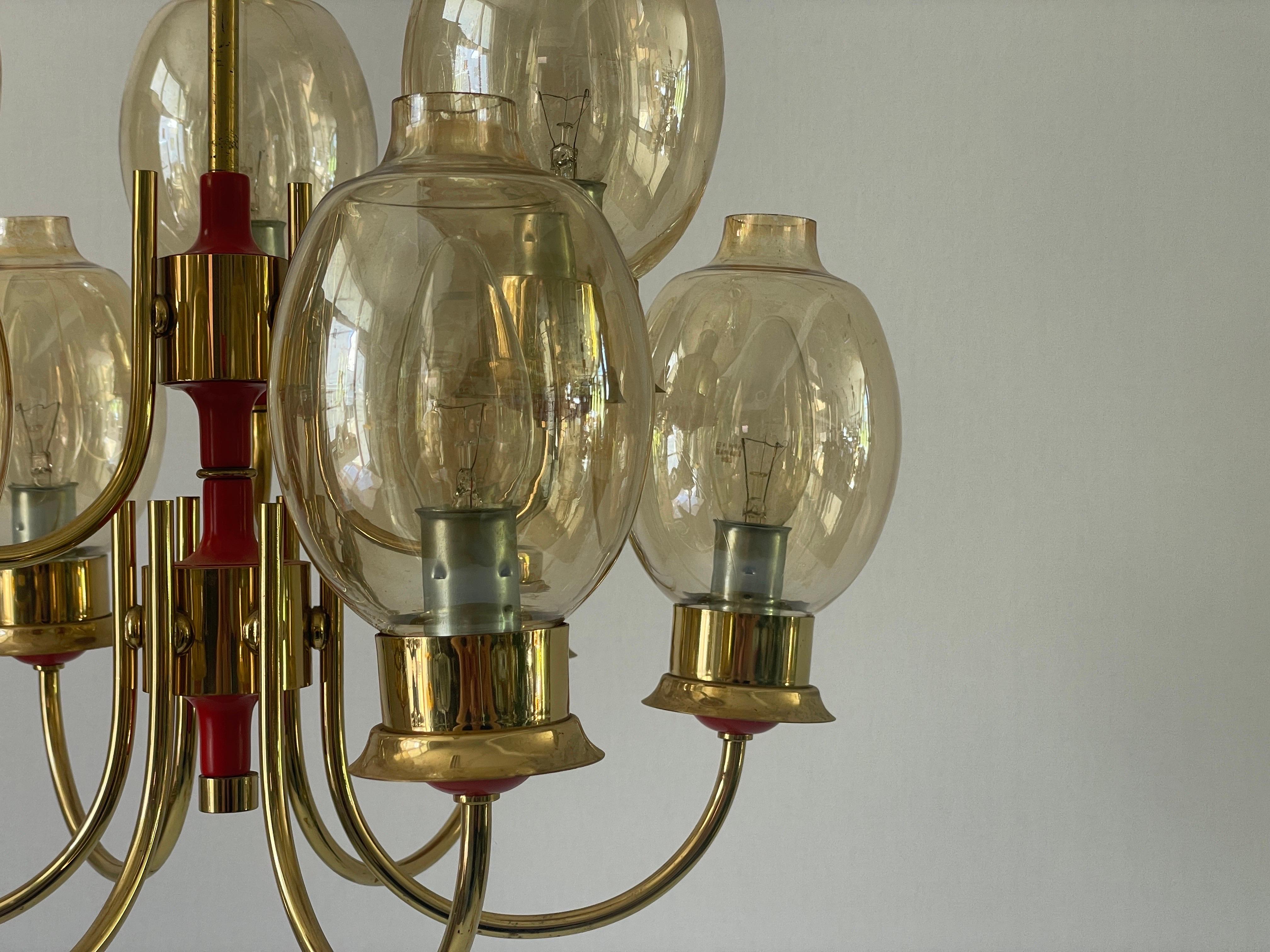 Vetro Magnifico lampadario a 9 bracci in vetro con corpo in ottone, anni '60, Germania in vendita