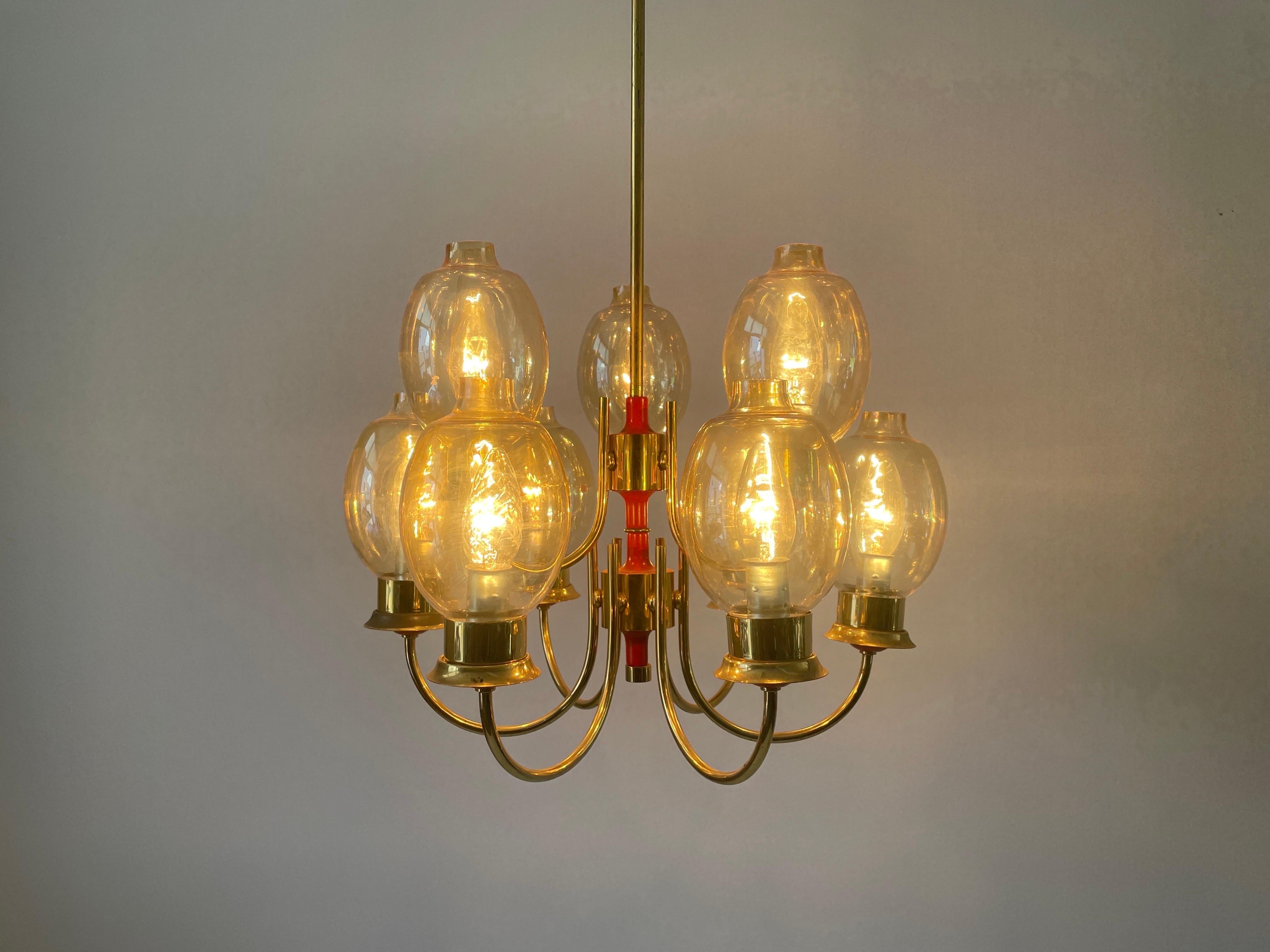 Magnifico lampadario a 9 bracci in vetro con corpo in ottone, anni '60, Germania in vendita 2