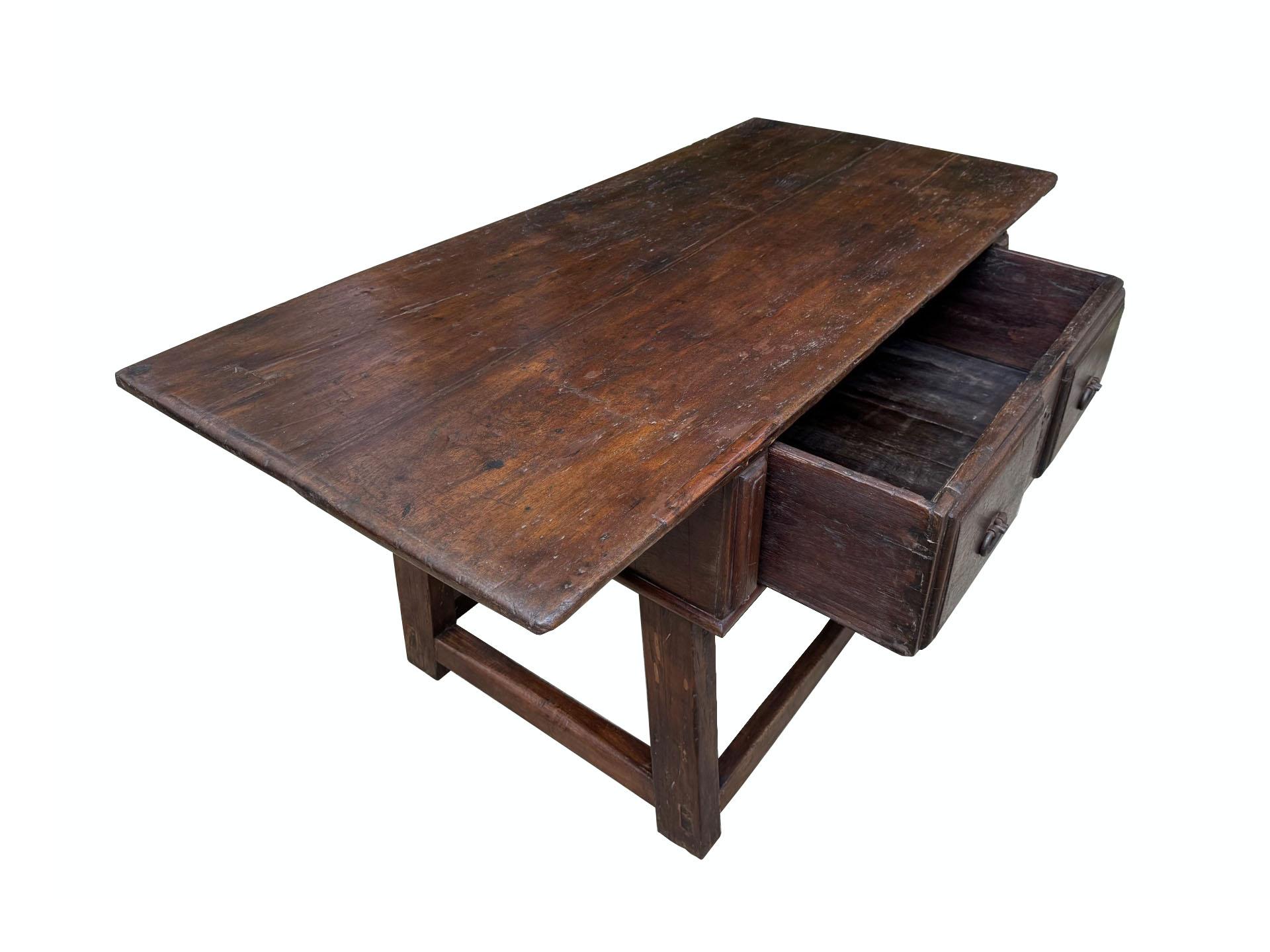 Autre Magnifique table coloniale du 18e siècle au Brésil en vente