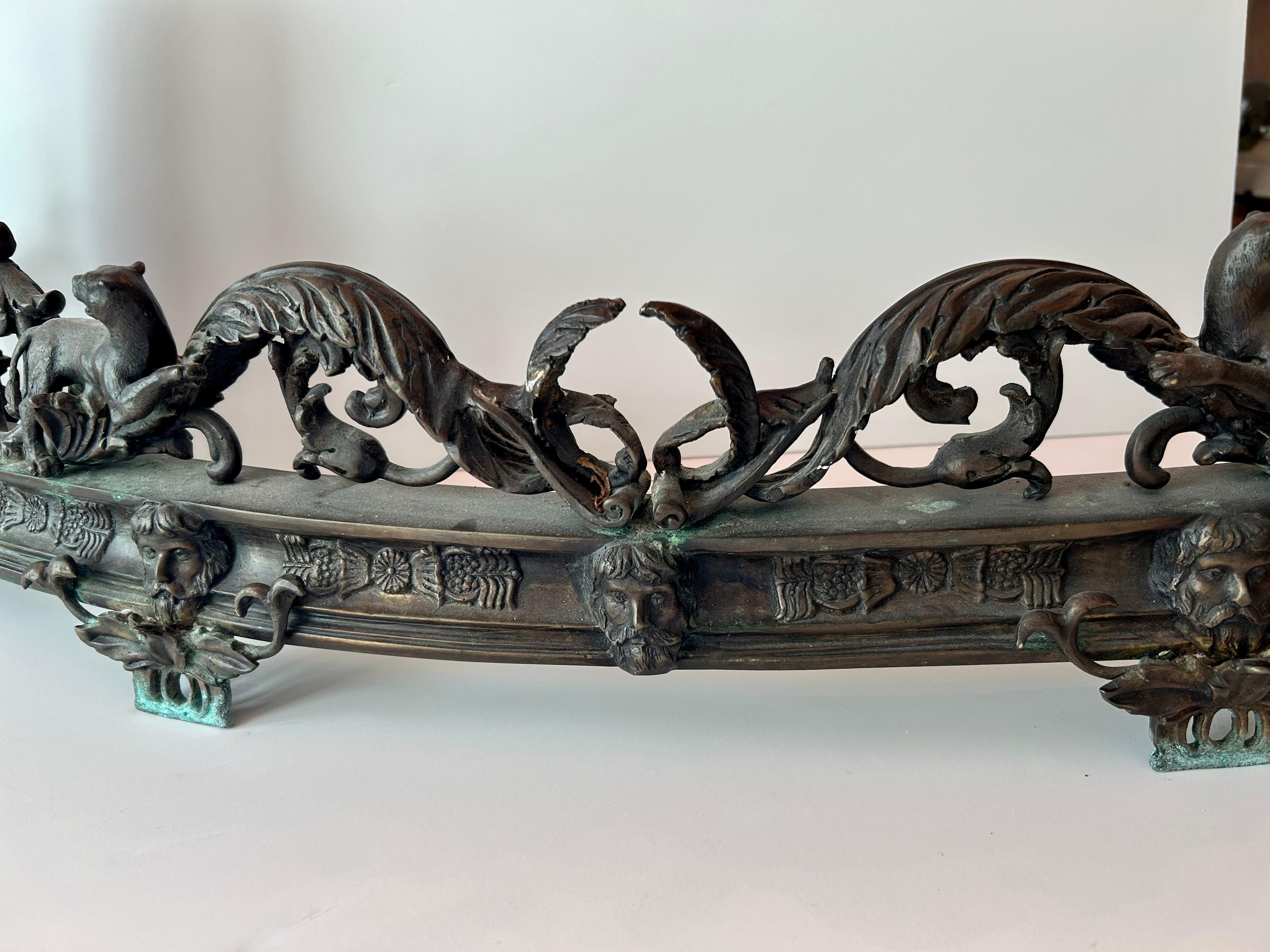 Calco Magnifico parafuoco in bronzo, Francia, XIX secolo in vendita