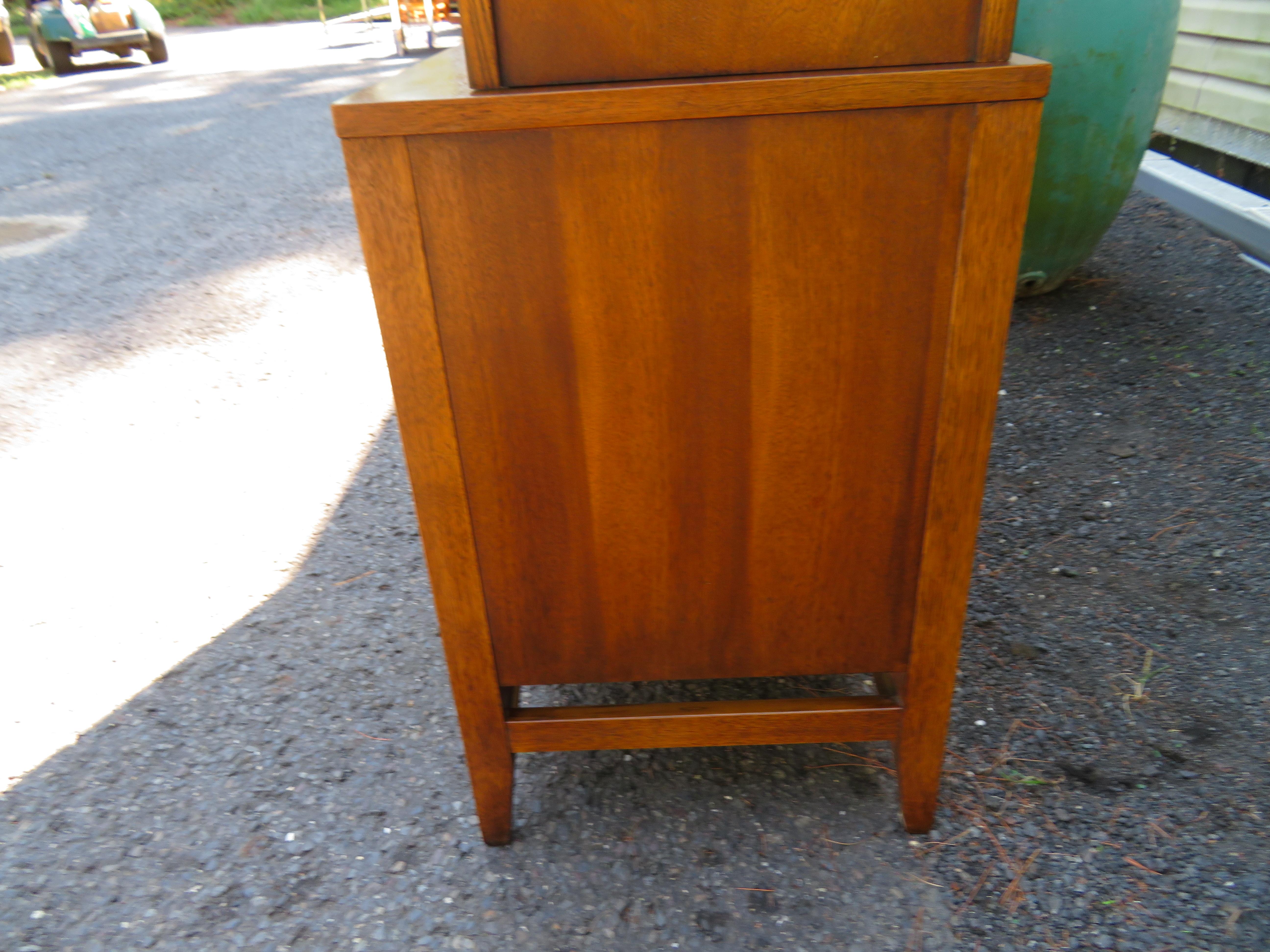 Magnificent Broyhill Brasilia Walnut Room Divider Wall Unit Shelving Mid Century 3