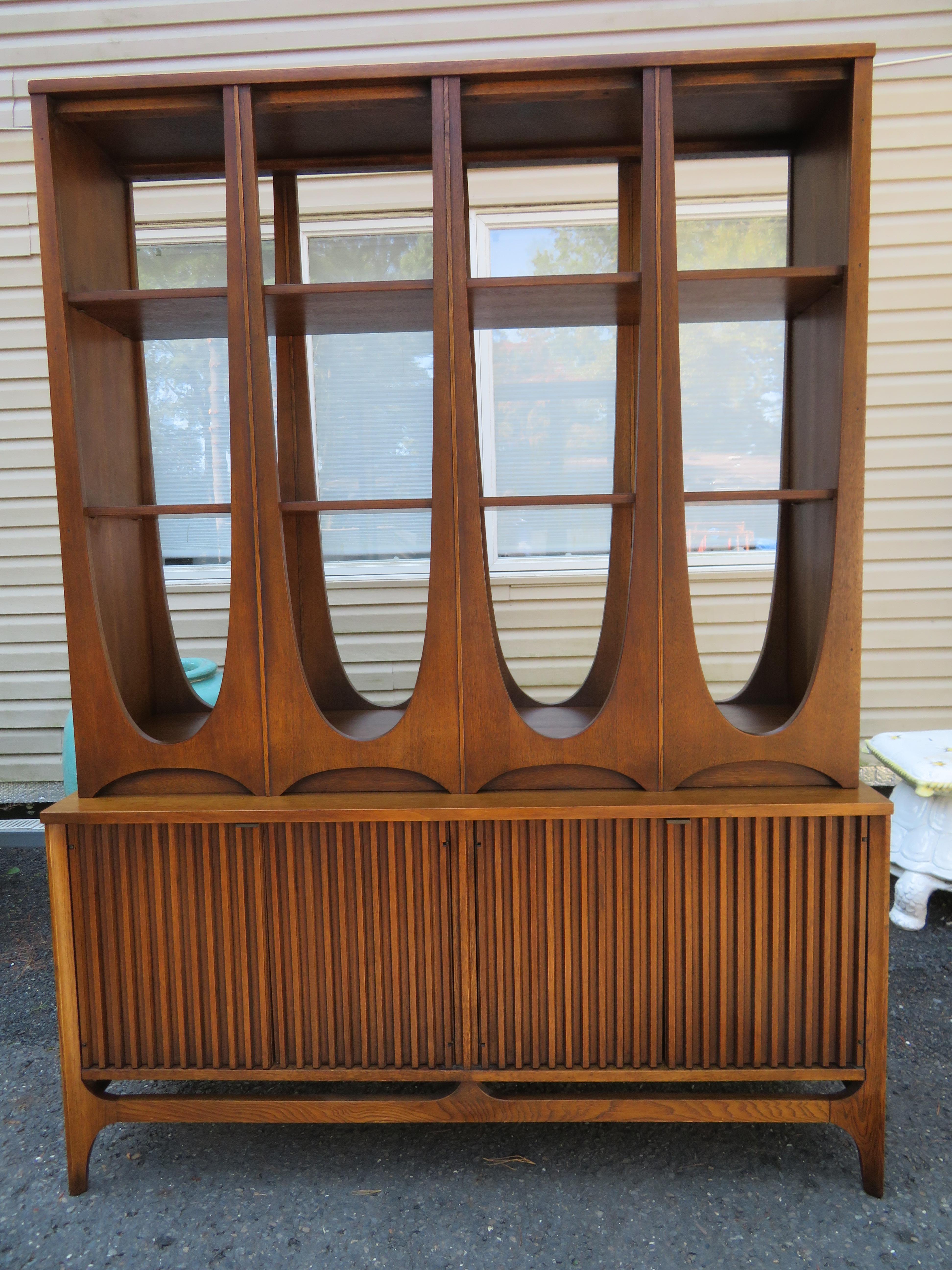 Magnificent Broyhill Brasilia Walnut Room Divider Wall Unit Shelving Mid Century 10