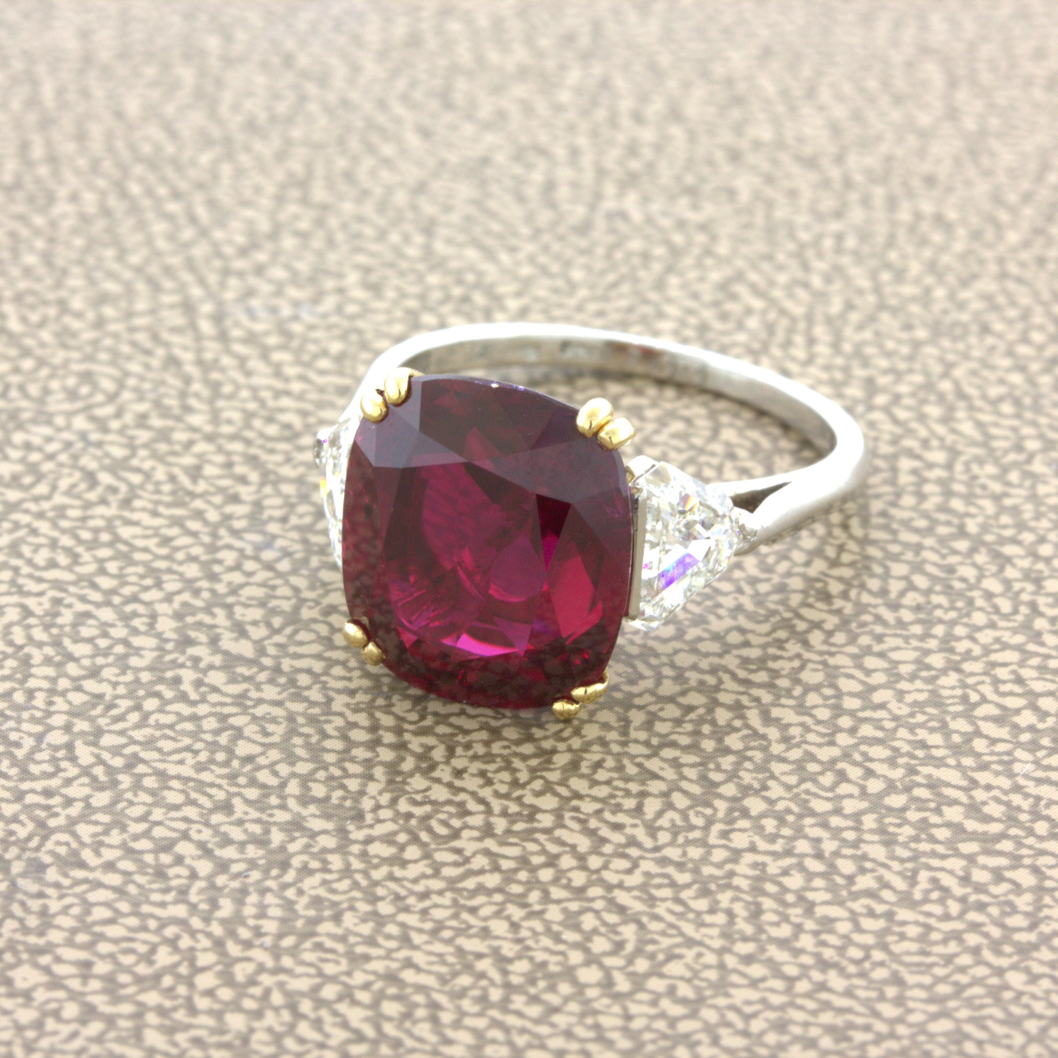 Cushion Cut Magnificent Bvlgari 8.23 Carat Ruby Diamond Platinum & 18k Yellow Gold Ring, AGL For Sale