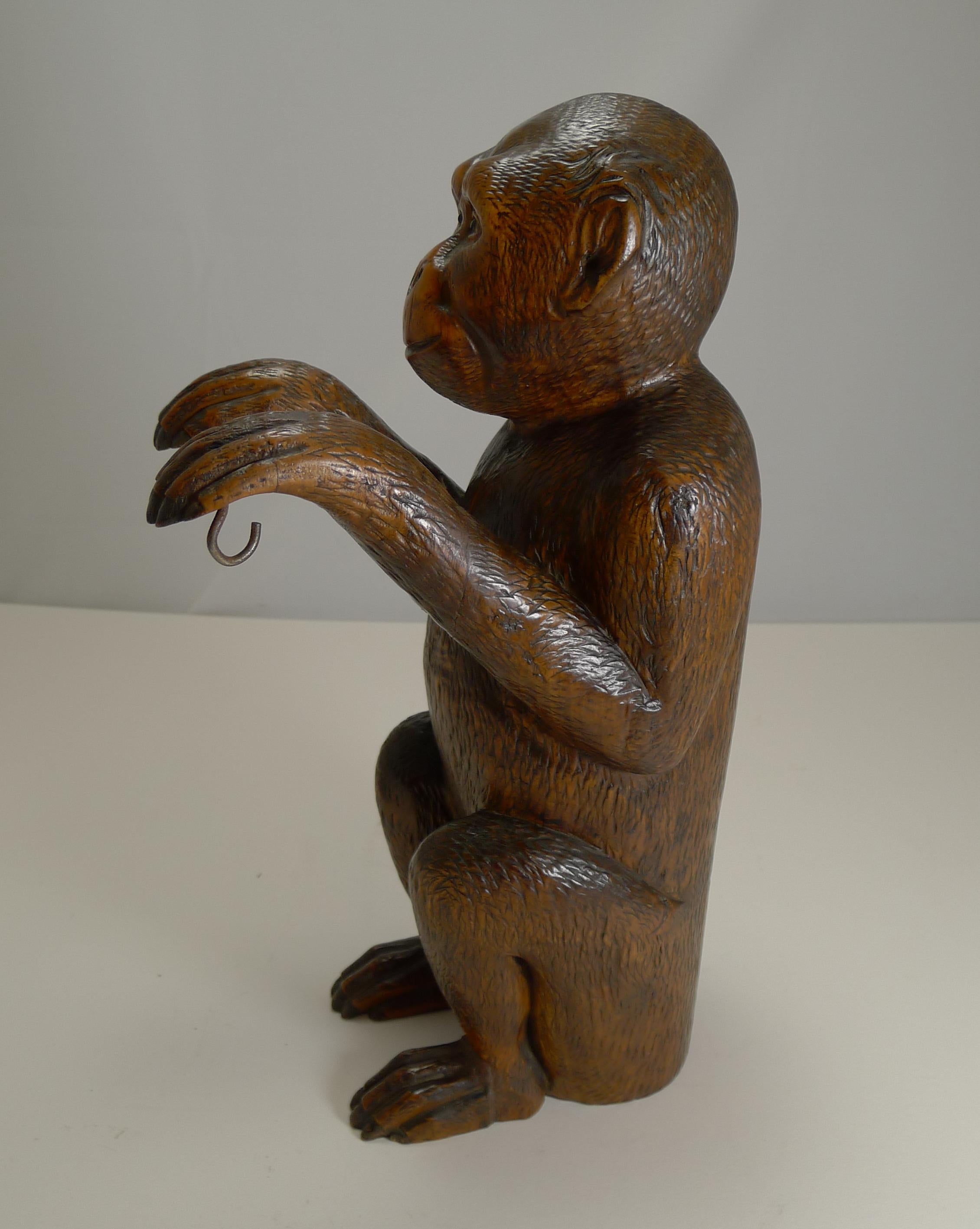 Swiss Magnificent Carved Black Forest Monkey Gong, circa 1890 For Sale