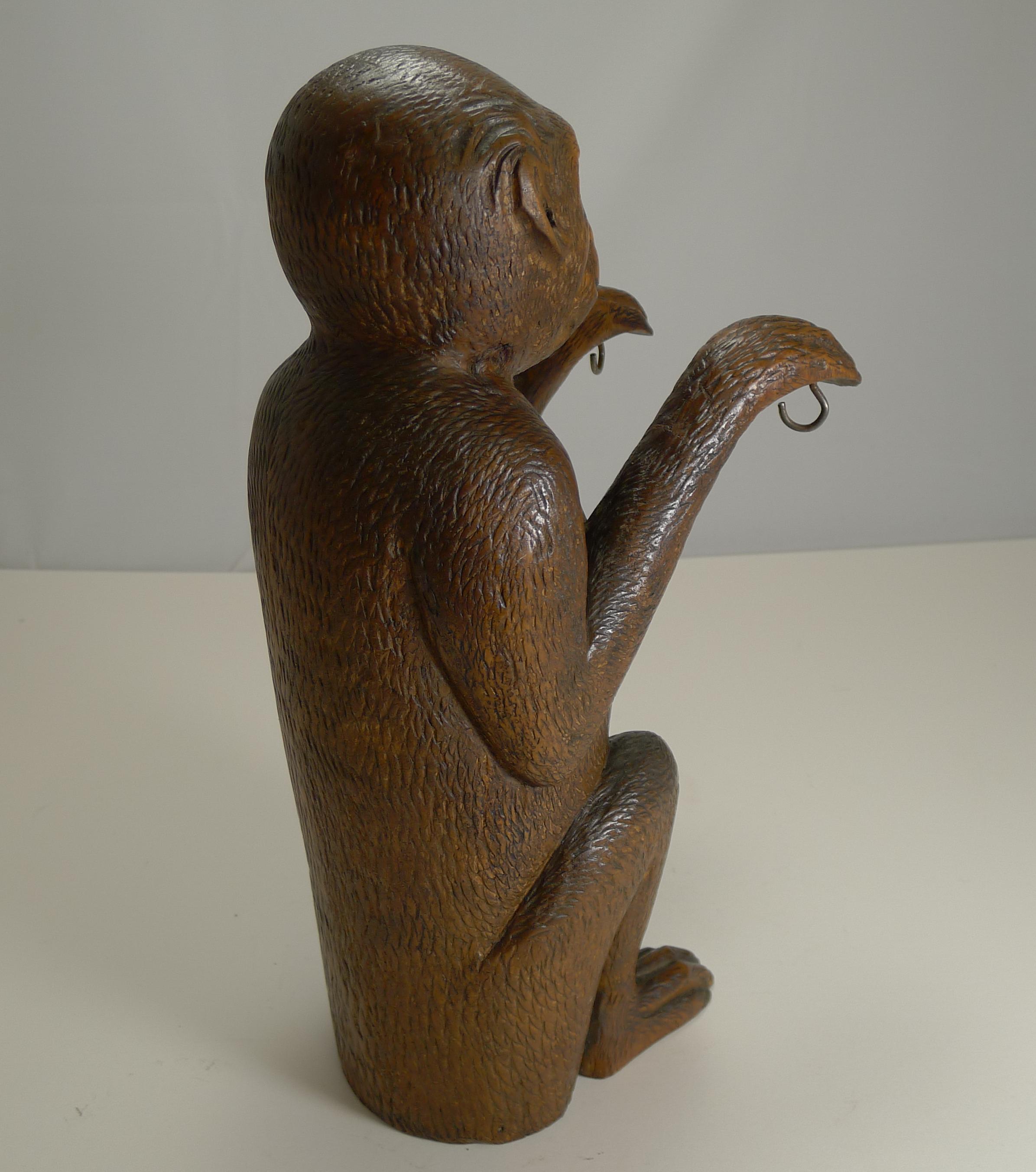 Late 19th Century Magnificent Carved Black Forest Monkey Gong, circa 1890 For Sale