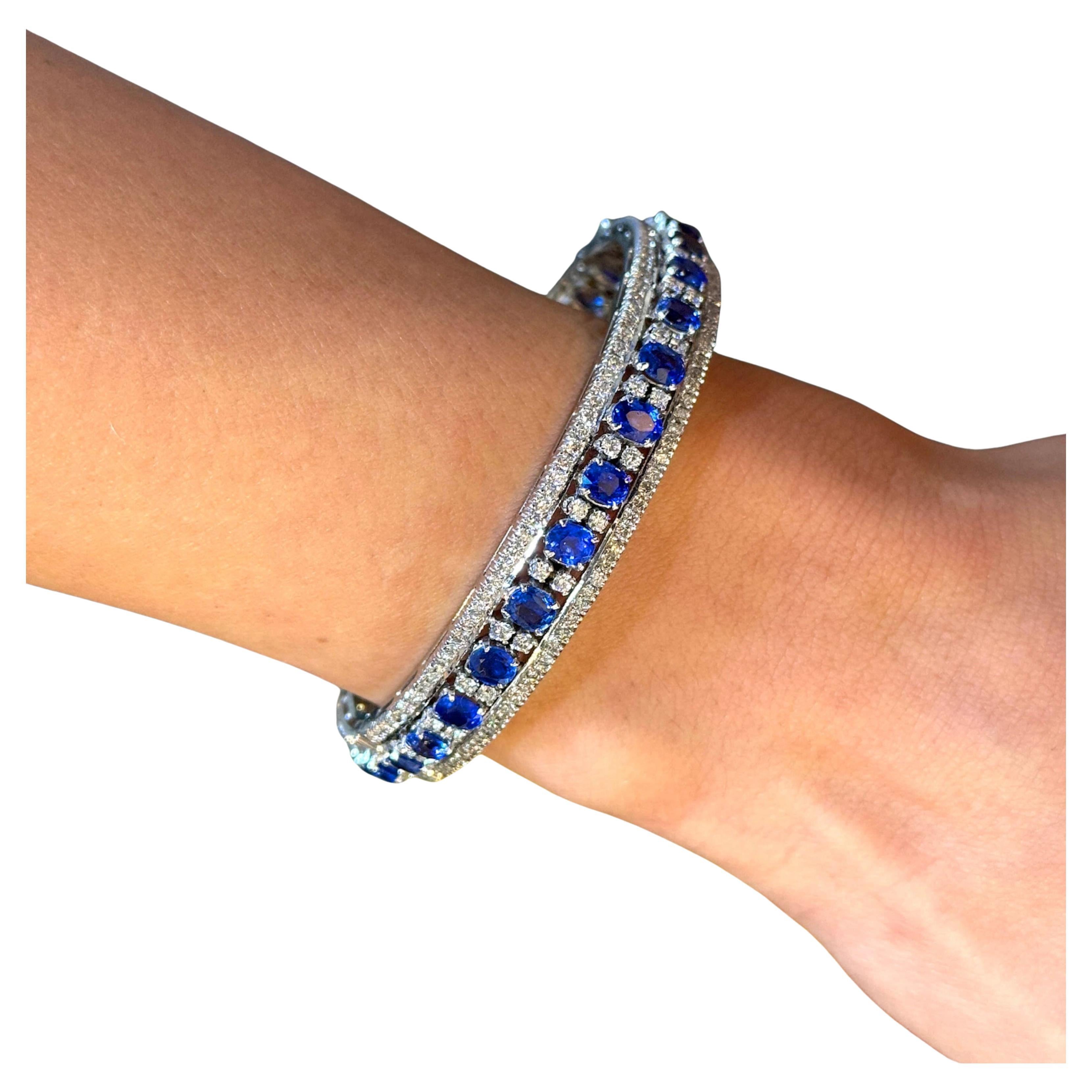 Magnificent Ceylon Sapphire & Diamond Bracelet in 18K White Gold

This exquisite bracelet is crafted in solid 18K white gold and features a breathtaking combination of natural Ceylon sapphire and brilliant white diamonds, showcasing timeless