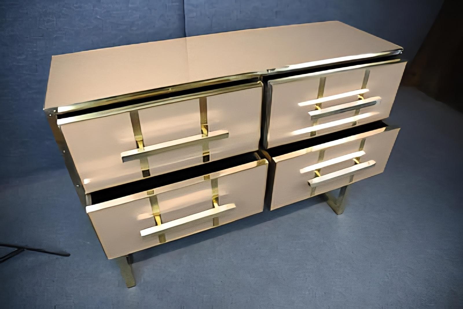 Magnificent Chest of Drawers with Ivory Murano Glass & Brass Fittings Available For Sale 2