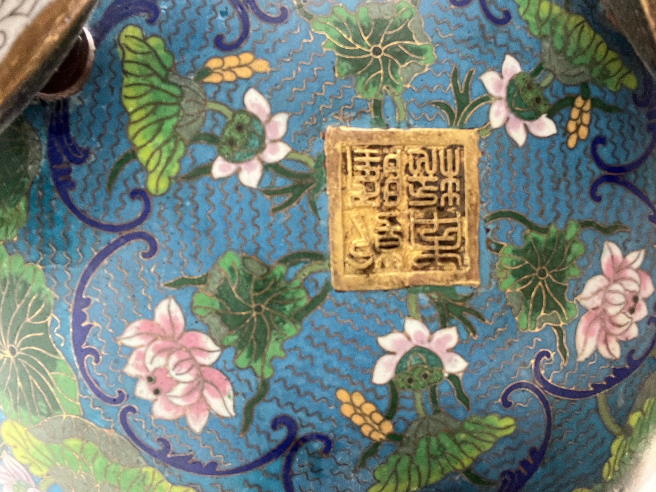 Magnifico bruciaincenso a treppiede in smalto cloisonné e bronzo dorato 