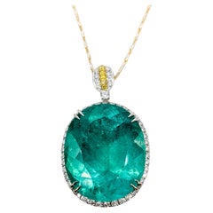 Magnifique collier d'émeraudes colombiennes et de diamants en 18k