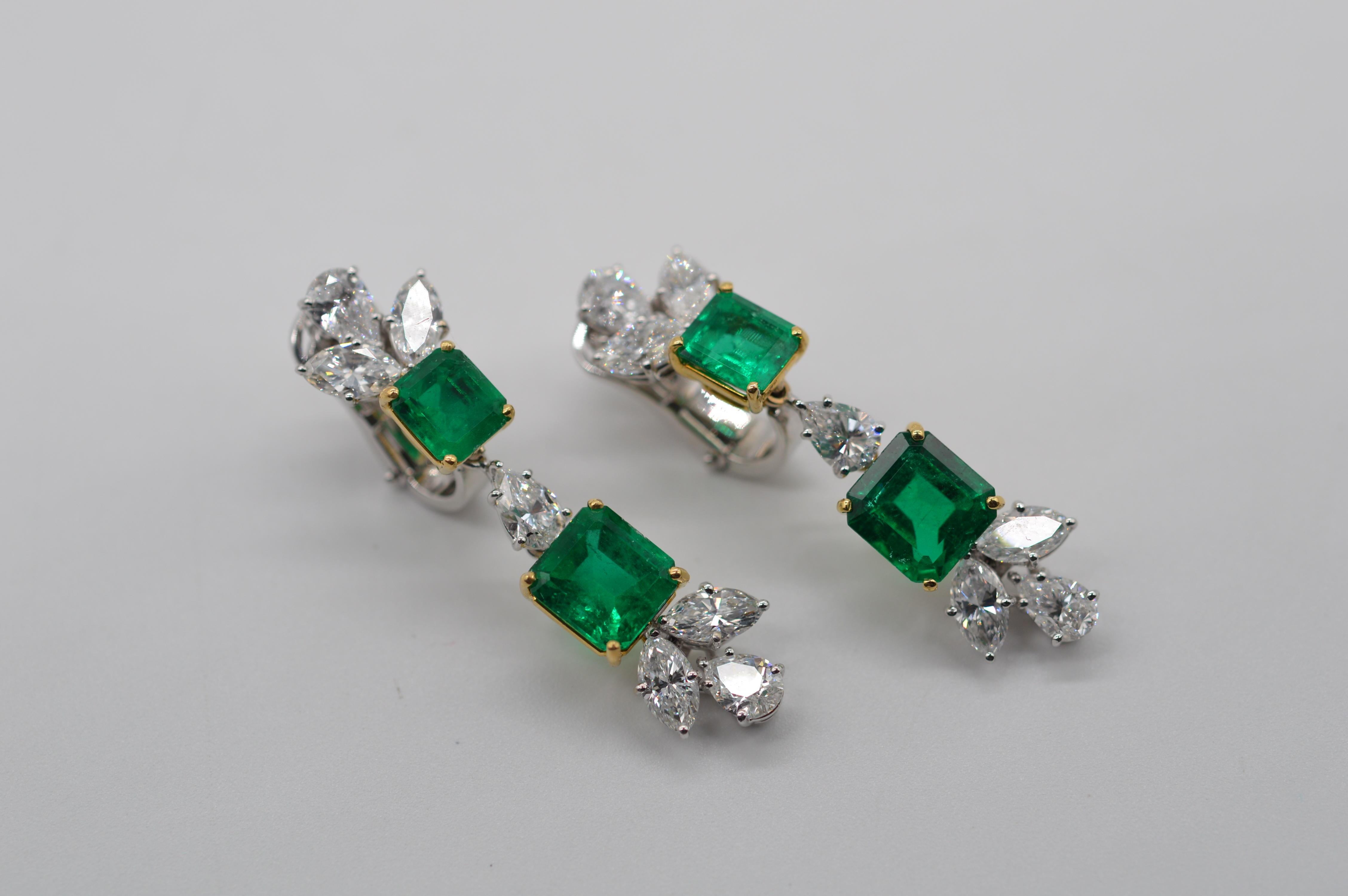 Women's Magnificent Colombian Emerald & Diamonds Set in 18K White & Yellow Gold Unworn For Sale
