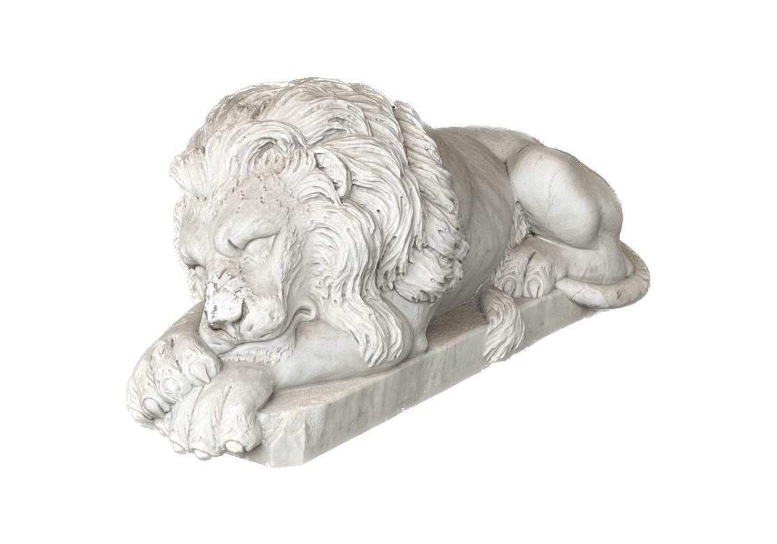 Renaissance Magnificent Compatible Pair Of  Recumbent  Carved Marble Lions For Sale