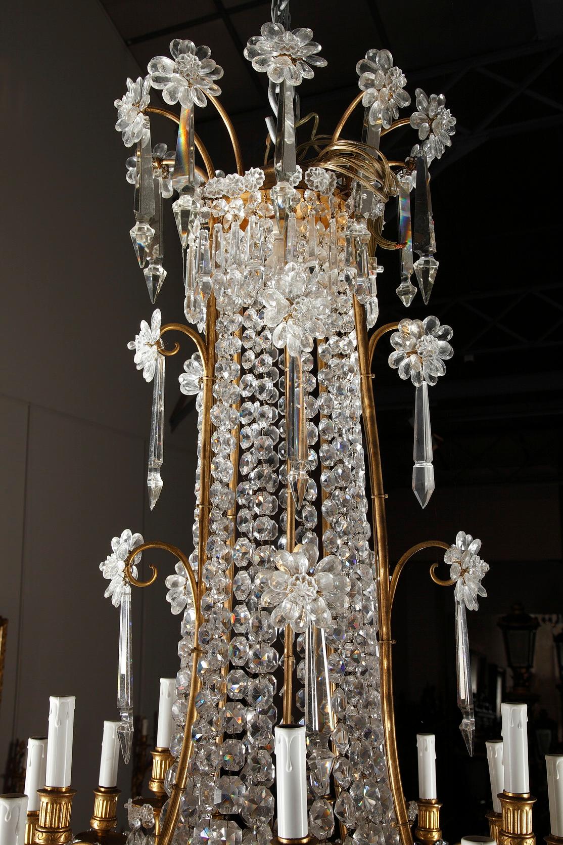 Magnificent Crystal Chandelier by Baccarat In Good Condition In PARIS, FR