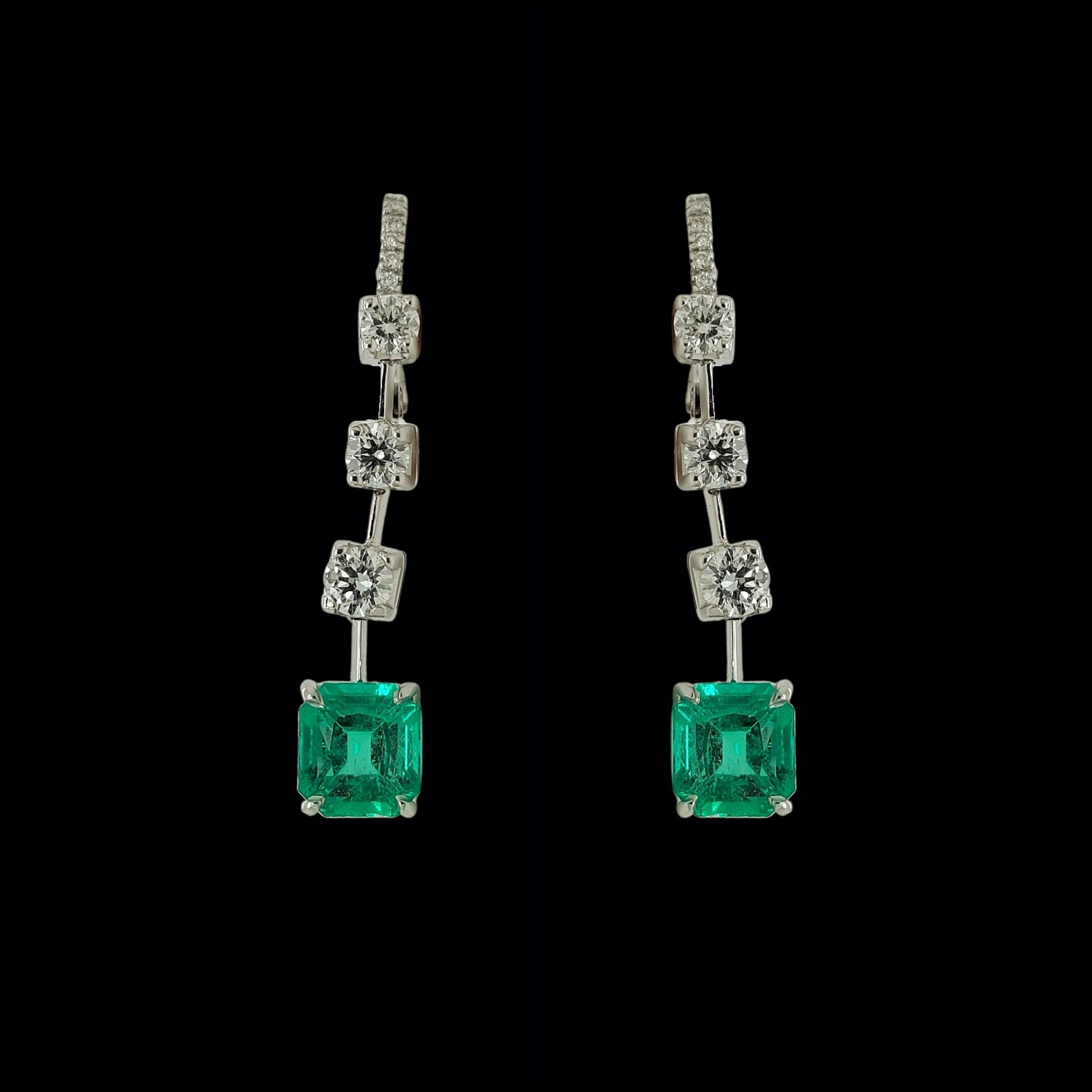 Magnificent Dangling Earrings with 5.29ct Colombian Emerald, 1.51ct Diamonds For Sale 2