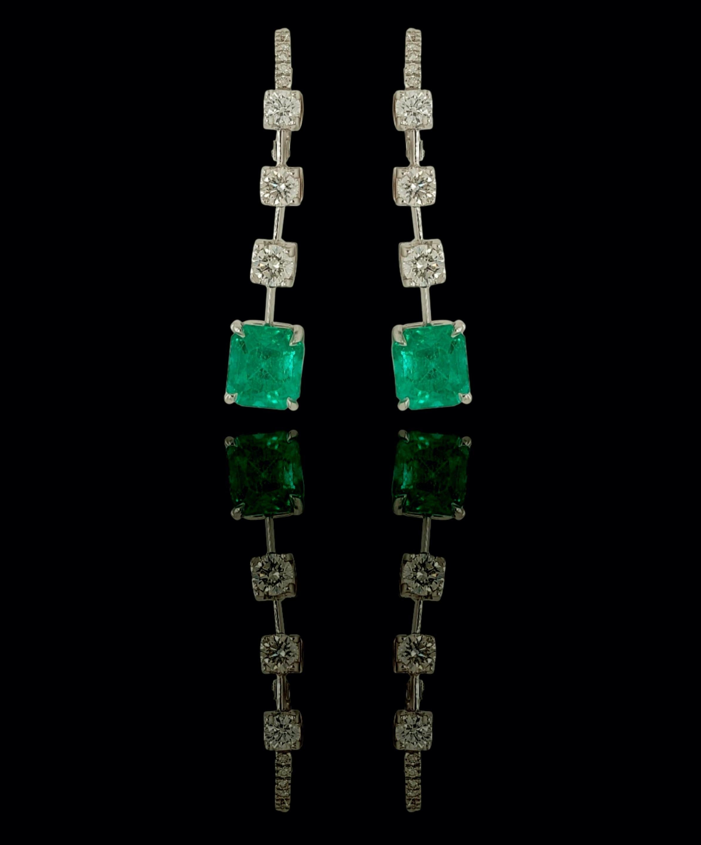 Magnificent Dangling Earrings with 5.29ct Colombian Emerald, 1.51ct Diamonds For Sale 5