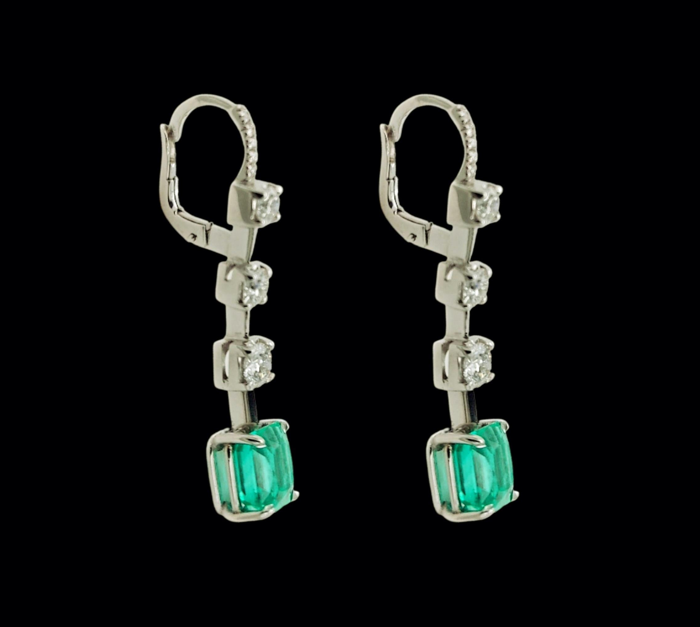 Magnificent Dangling Earrings with 5.29ct Colombian Emerald, 1.51ct Diamonds For Sale 7