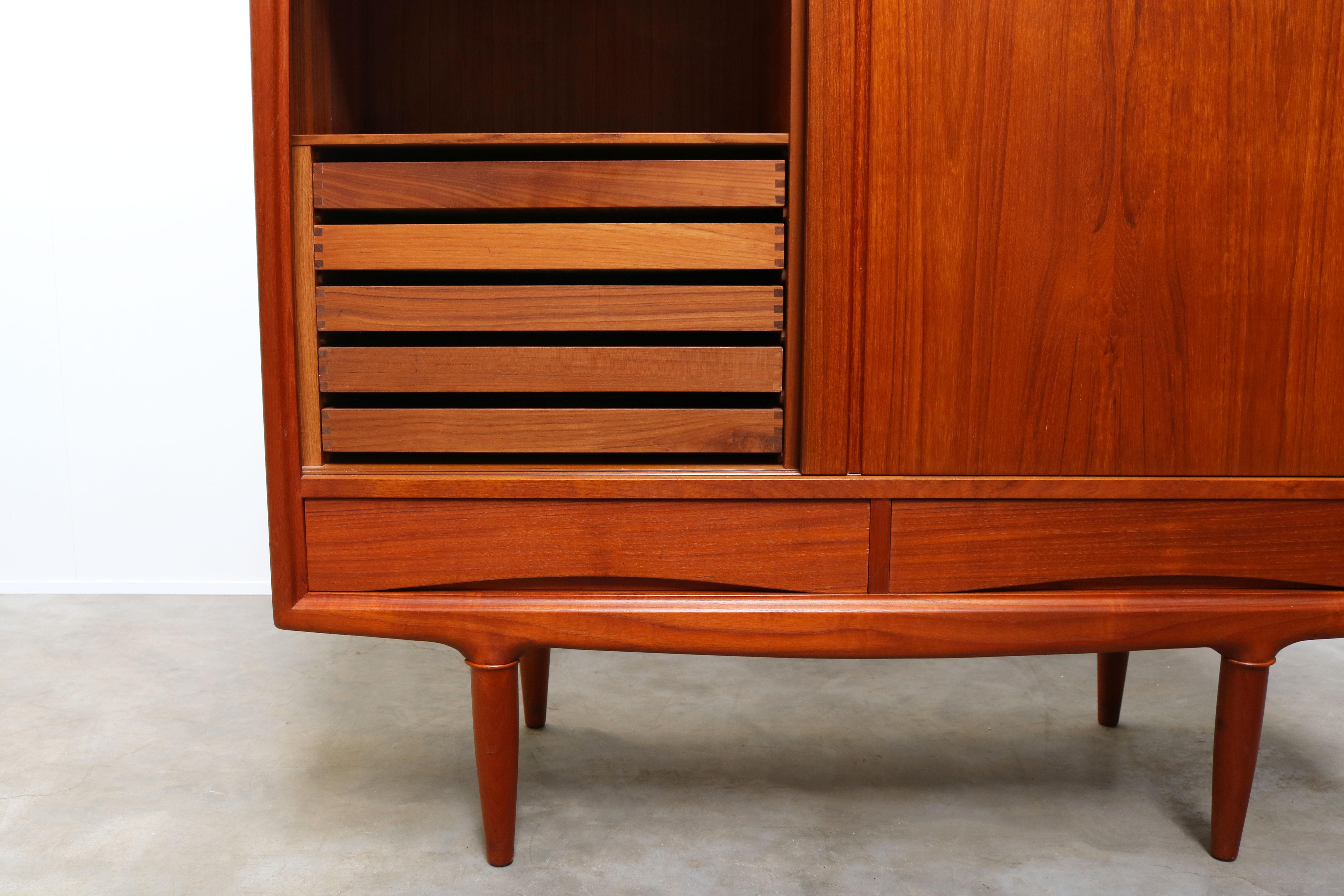 Magnificent Danish Highboard / Cabinet by Gunni Omann for Aco Mobler 1950s Teak  4