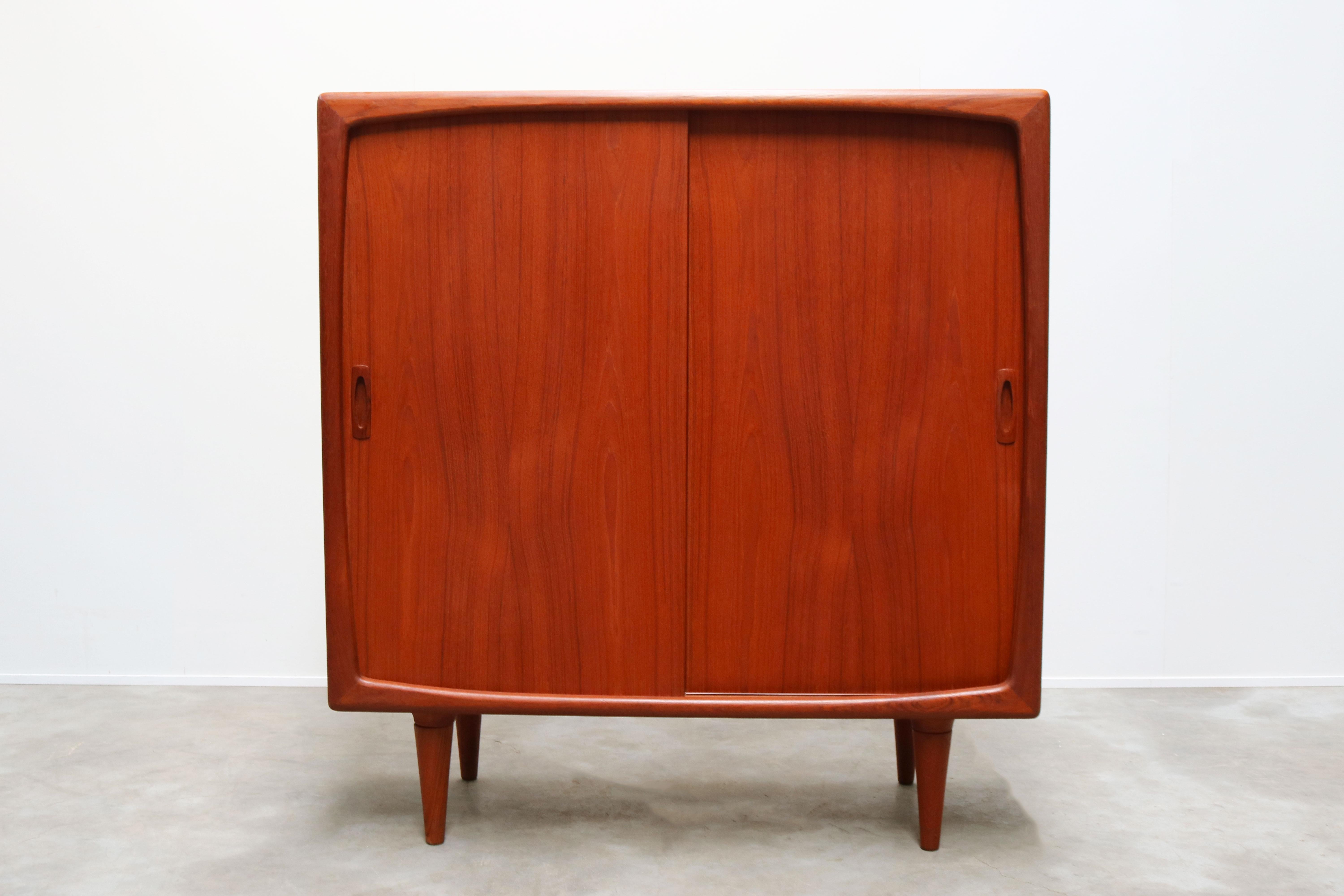 Magnificent Danish Highboard or Cabinet in Sculpted Teak by H.P. Hansen in 1950s 6