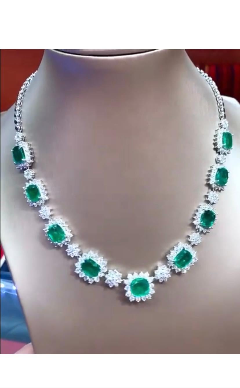 Women's AIG Certified 27.82 Ct Zambian Emeralds 10.08 Ct Diamonds 18K Gold Necklace  For Sale