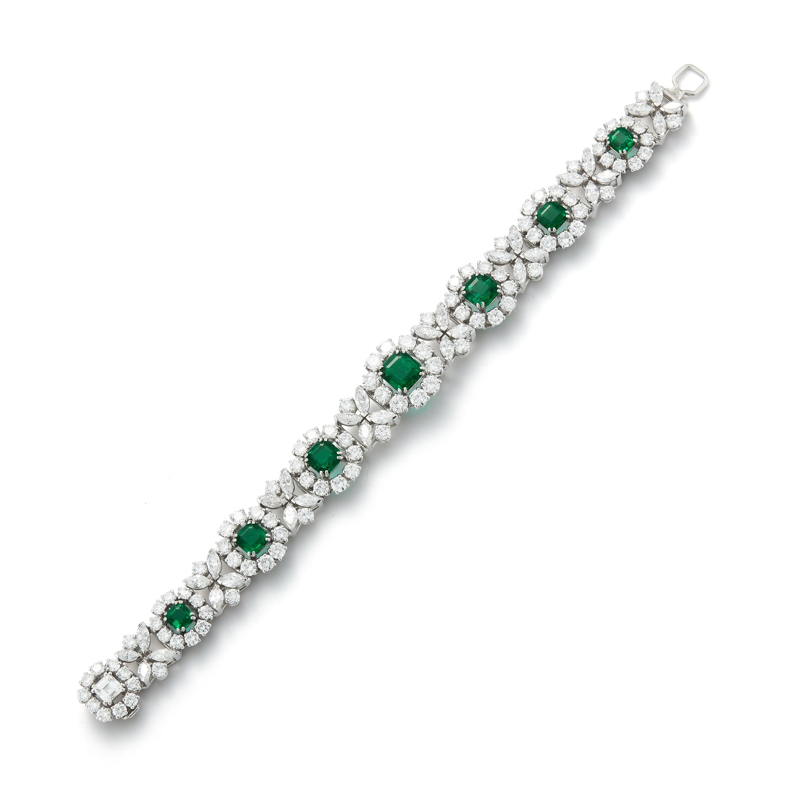 Brilliant Cut Magnificent Diamond and Colombian Emerald Bracelet For Sale