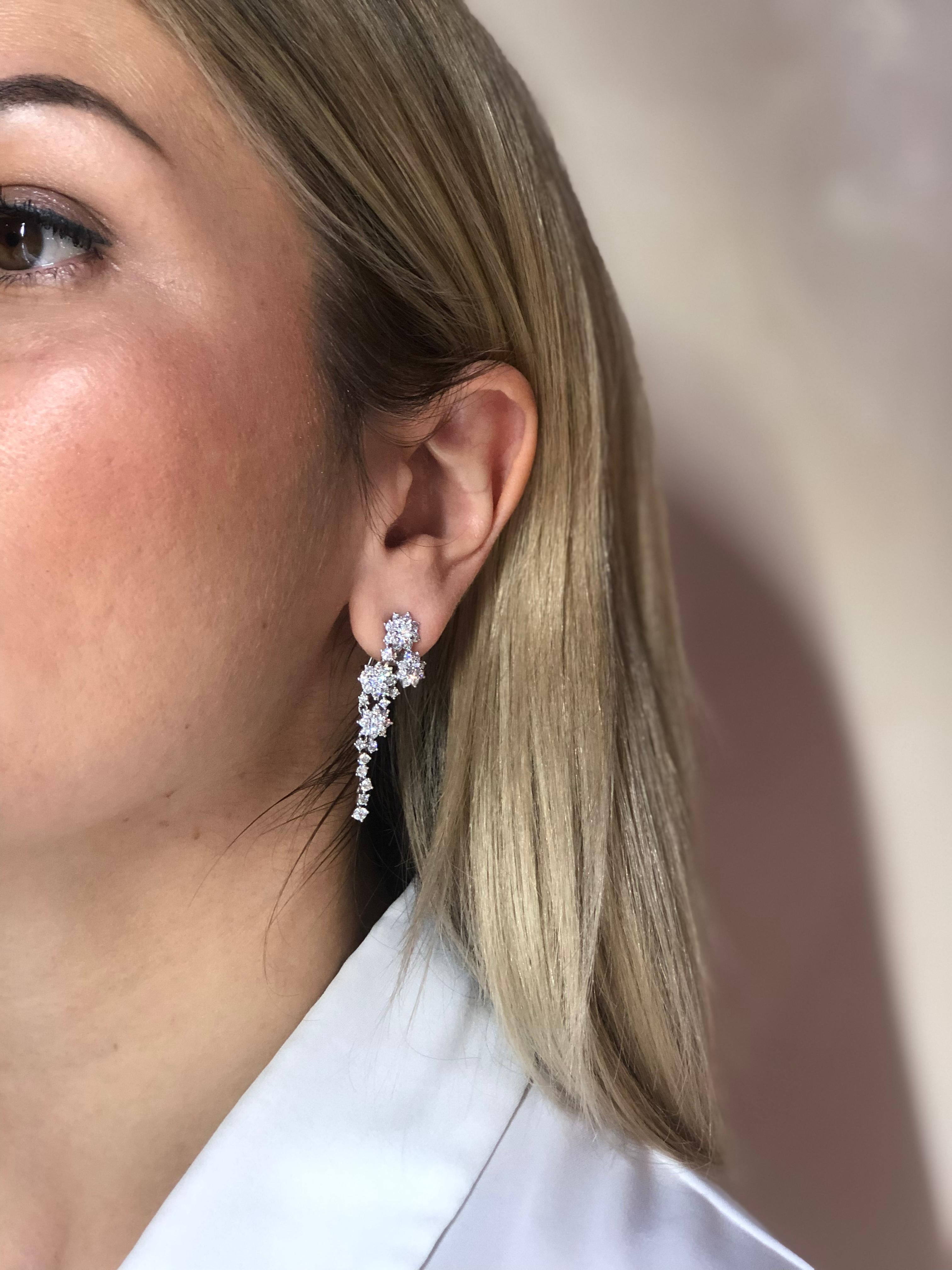Magnifici orecchini a goccia con diamante in oro bianco 18 carati In condizioni Nuovo in vendita a Genève, GE