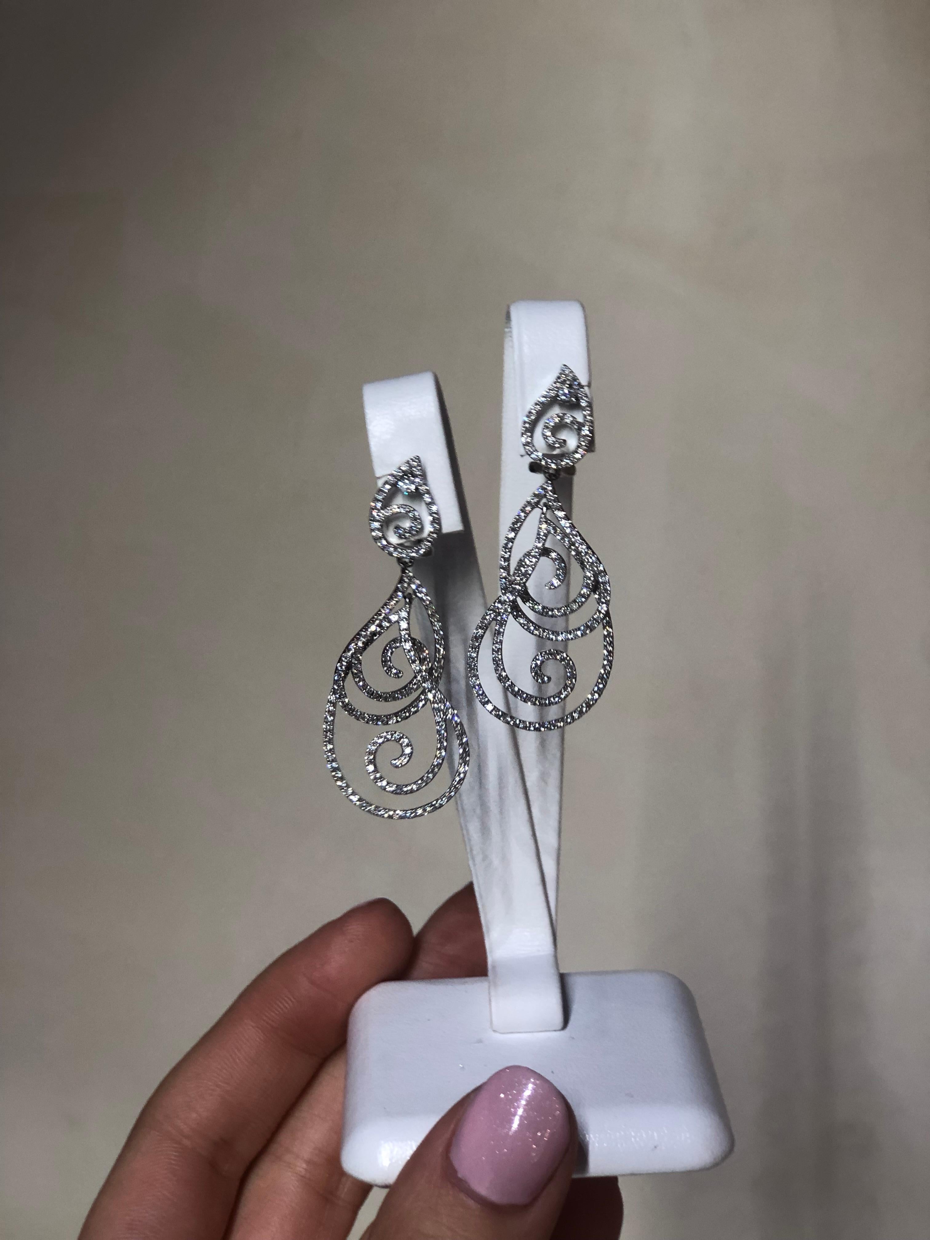 Antique Cushion Cut Magnificent Diamond Fine Jewellery White Gold Drop Earrings For Sale
