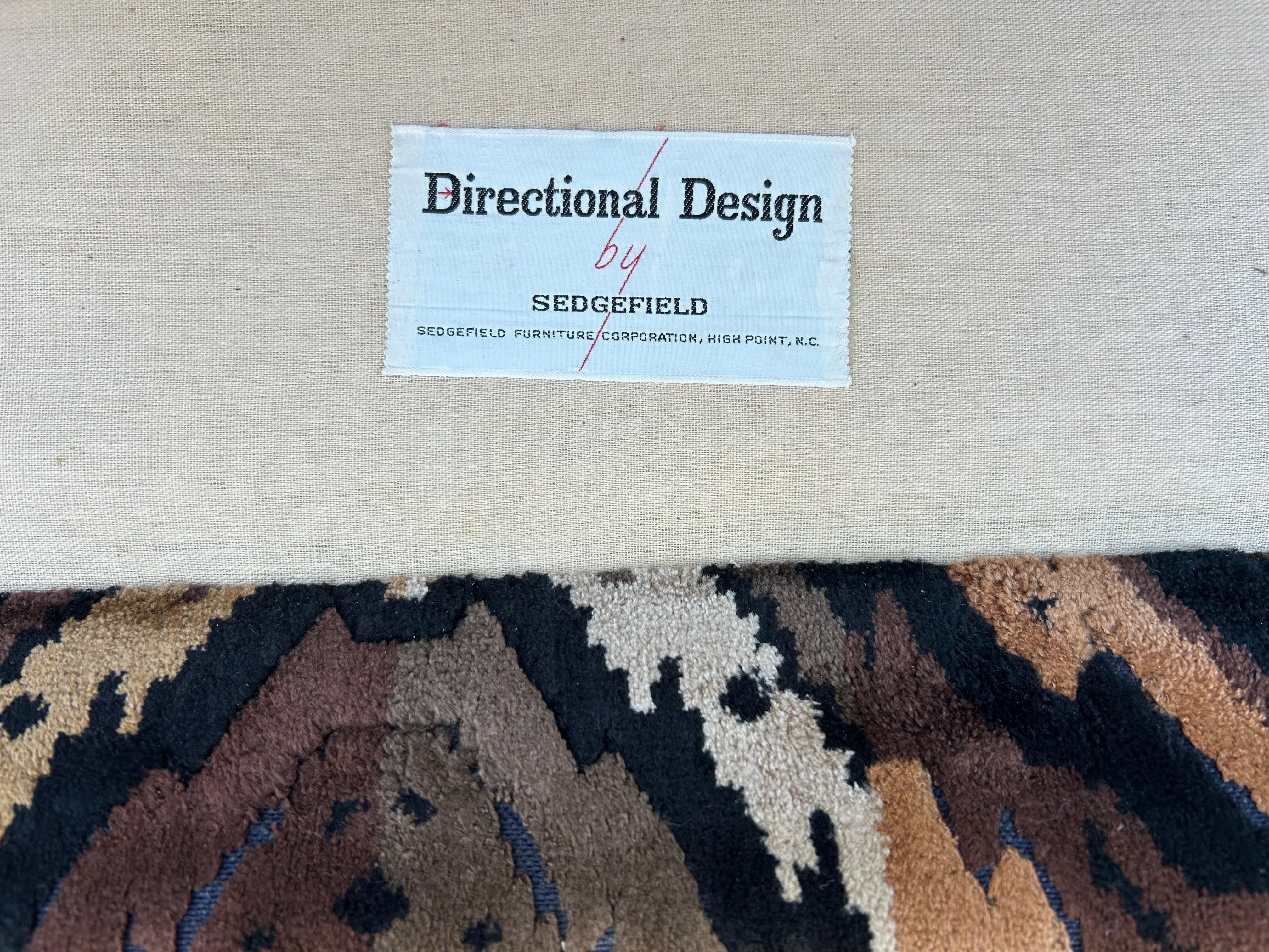 Magnifique canapé à accoudoirs directionnels Jack Lenor Larsen Modernity en vente 4