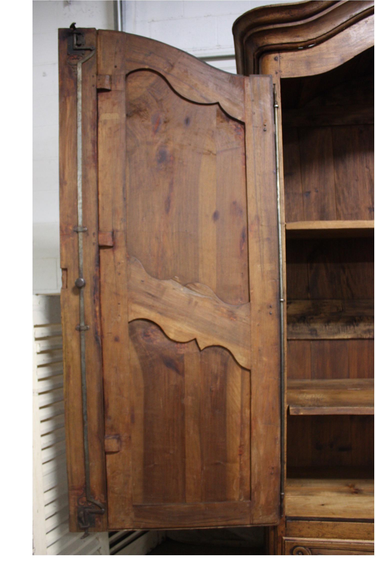 Magnificent Early 18th Century French Armoire 5