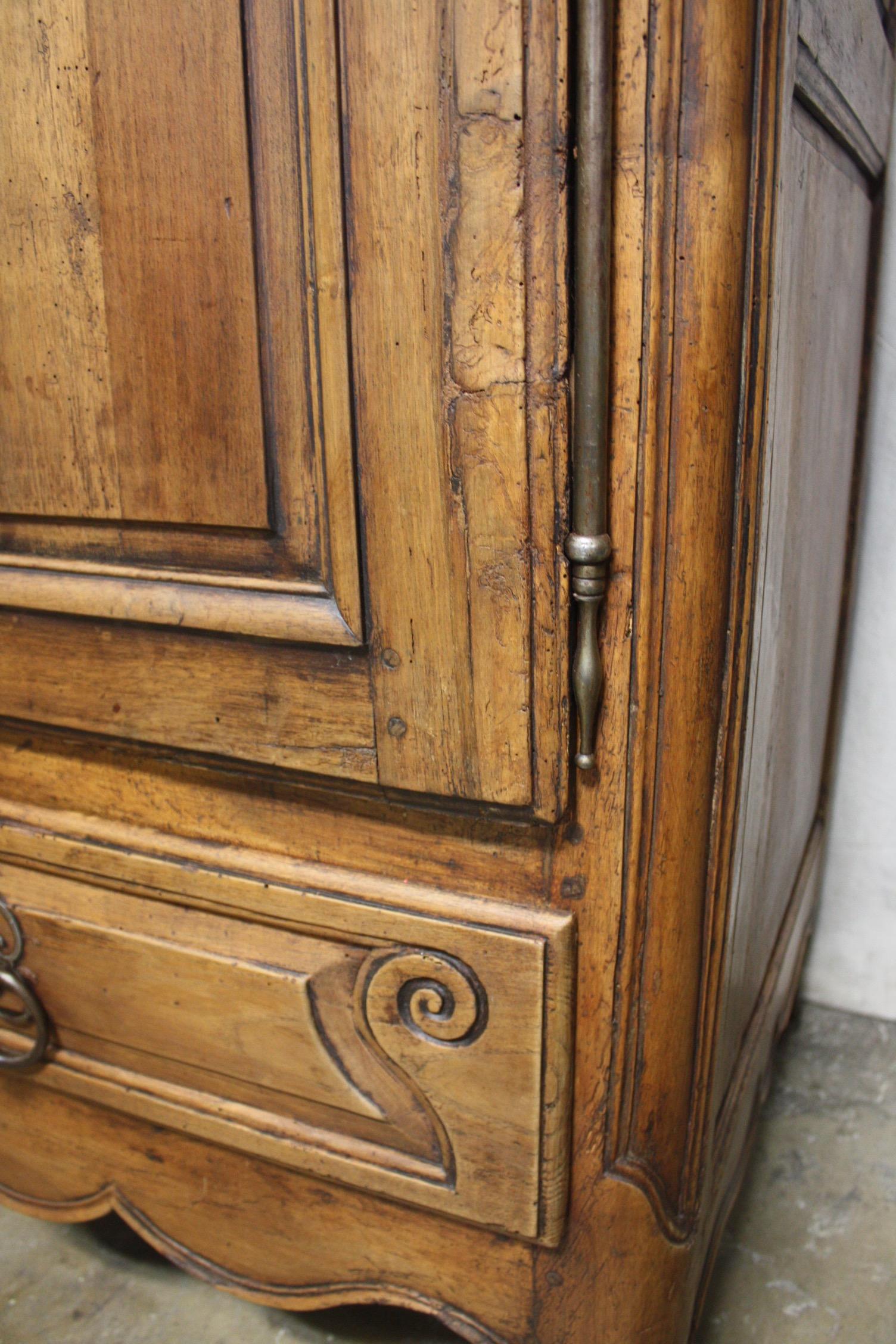 Magnificent Early 18th Century French Armoire 14