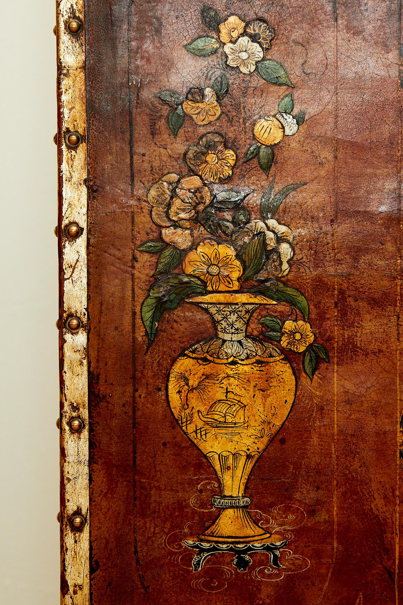Lacquered Magnificent embossed leather screen with four-leaf China decoration, circa 1800.