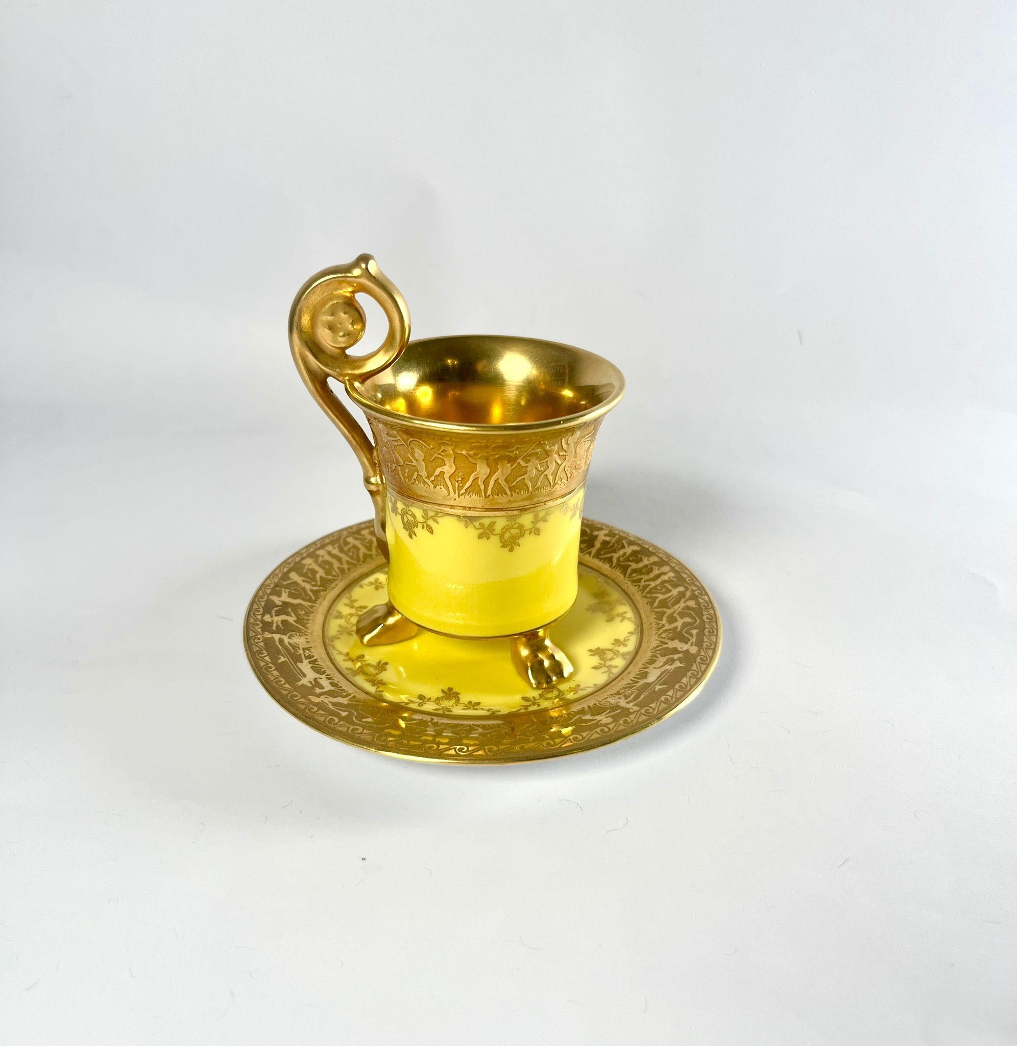 Prächtige Royal Epiag Tschechoslowakei Porzellantasse und Untertasse - Anfang 20. im Zustand „Hervorragend“ im Angebot in PARIS, FR