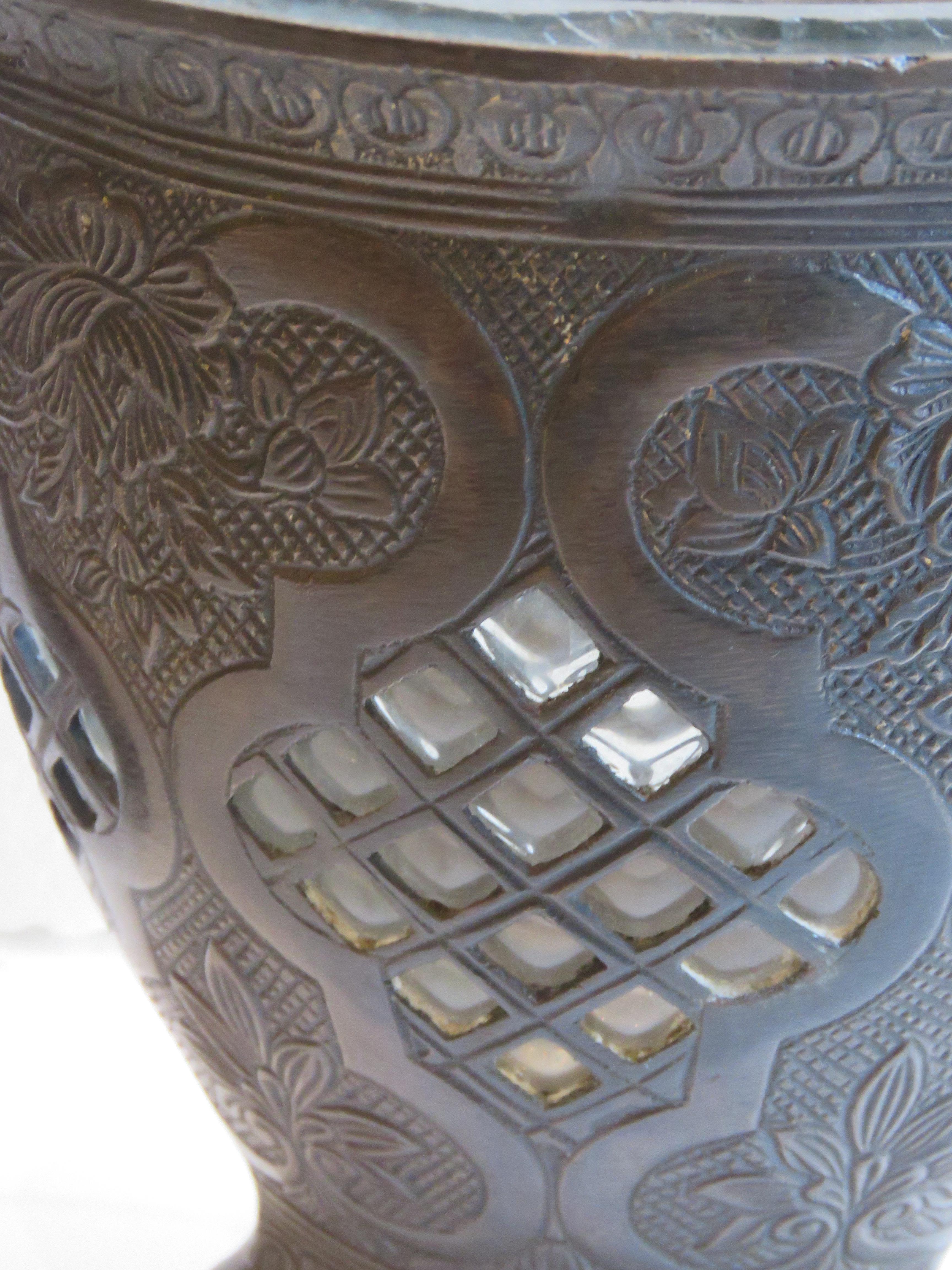 Magnificent Estate Pair Asian Japanese / Chinese Bronze Centerpiece Urns Vases For Sale 1