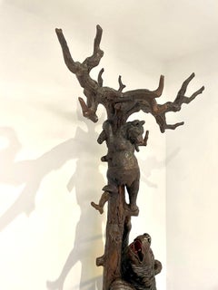 Magnificent Exhibition Quality Antique Black Forest Bear Hall Stand