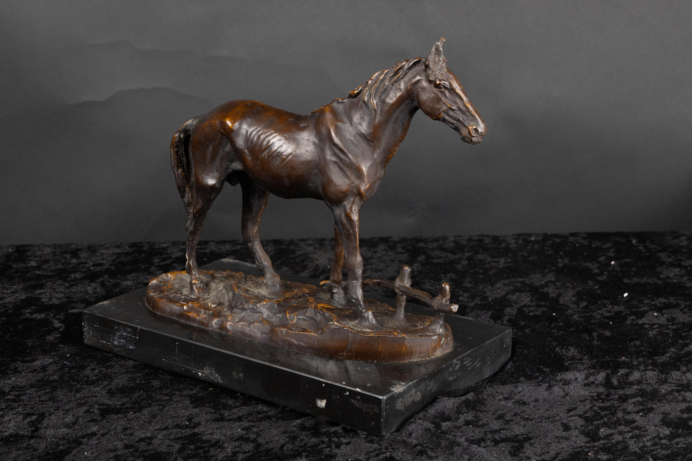 Francese Magnifico cavallo francese del XIX secolo in bronzo, firmato A. Paul Brierre, su marmo in vendita