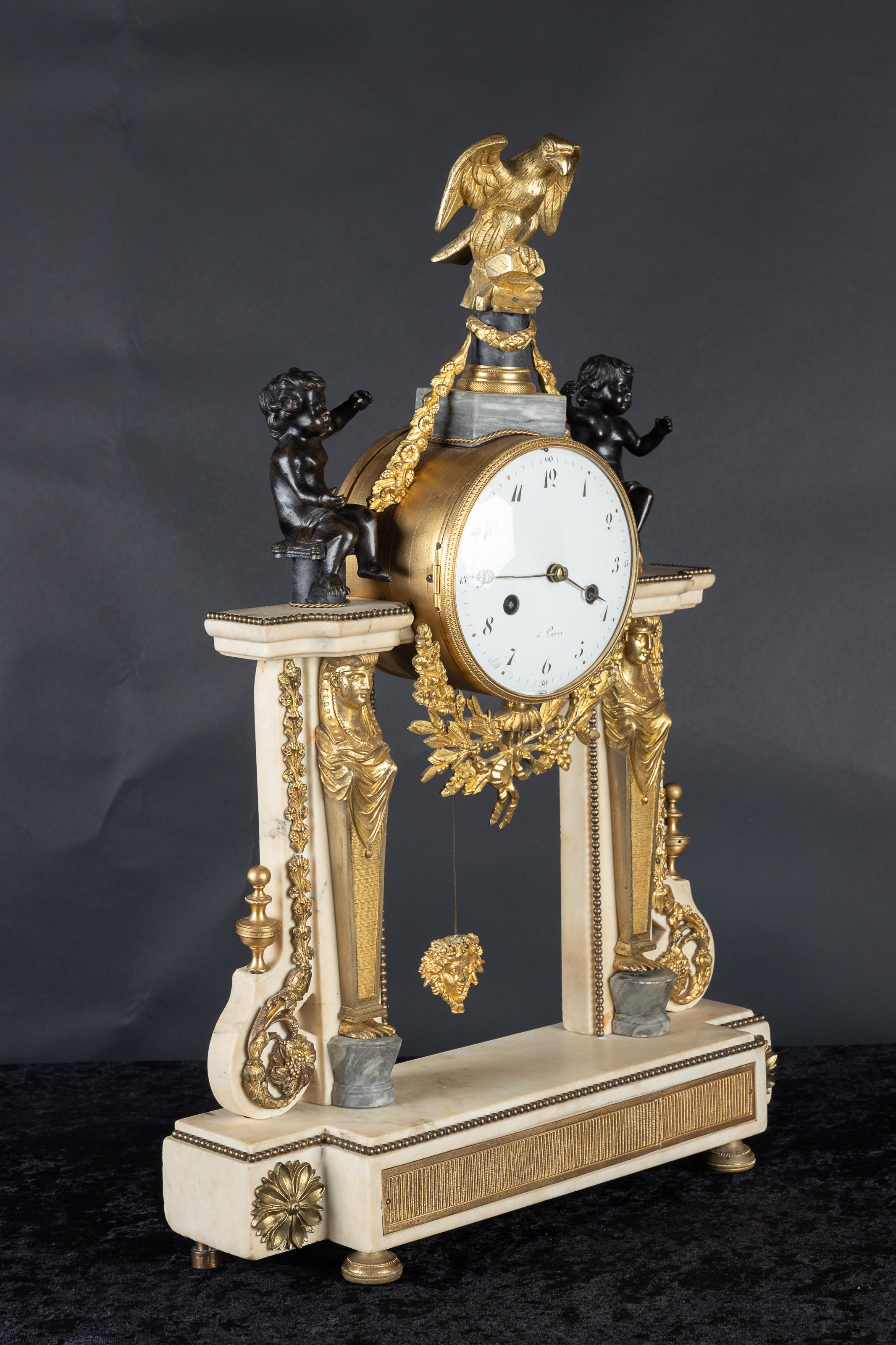 Magnificent French 19th century Empire white marble mantel clock, Bronze d'oré For Sale 6