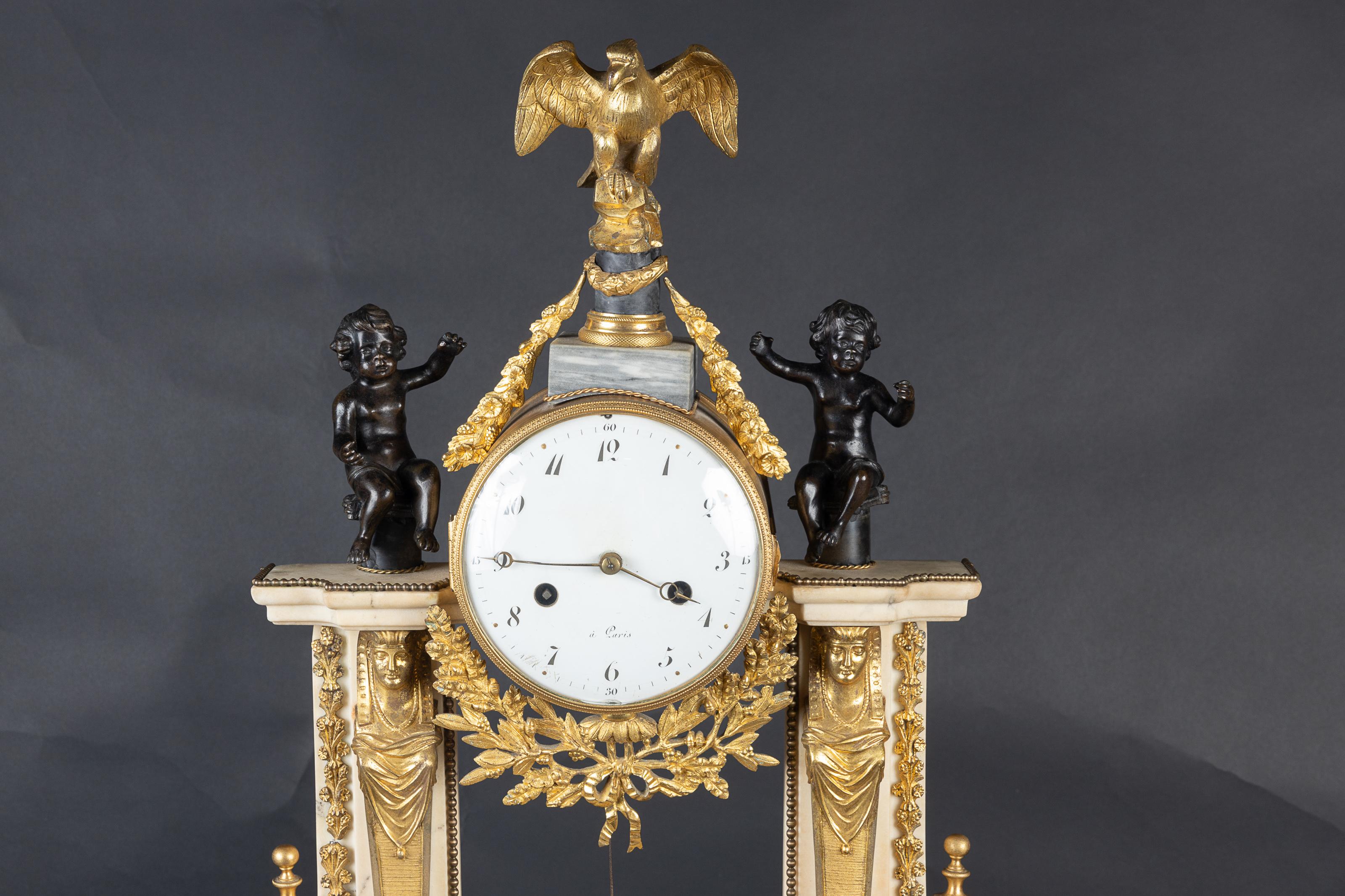 Magnificent French 19th century Empire white marble mantel clock, Bronze d'oré In Good Condition For Sale In New Orleans, LA