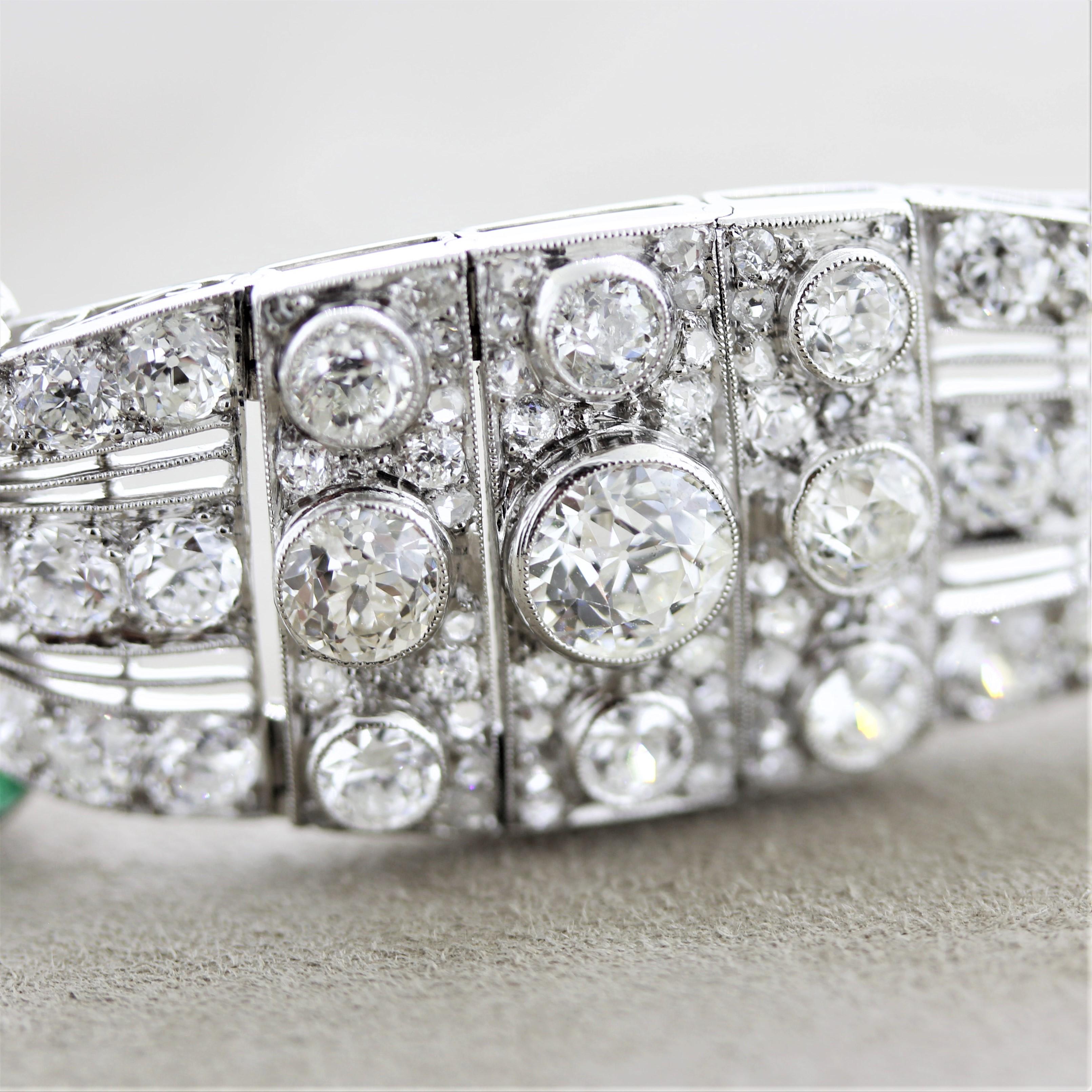 Mixed Cut Magnificent French Art Deco Diamond Emerald Platinum Bracelet For Sale