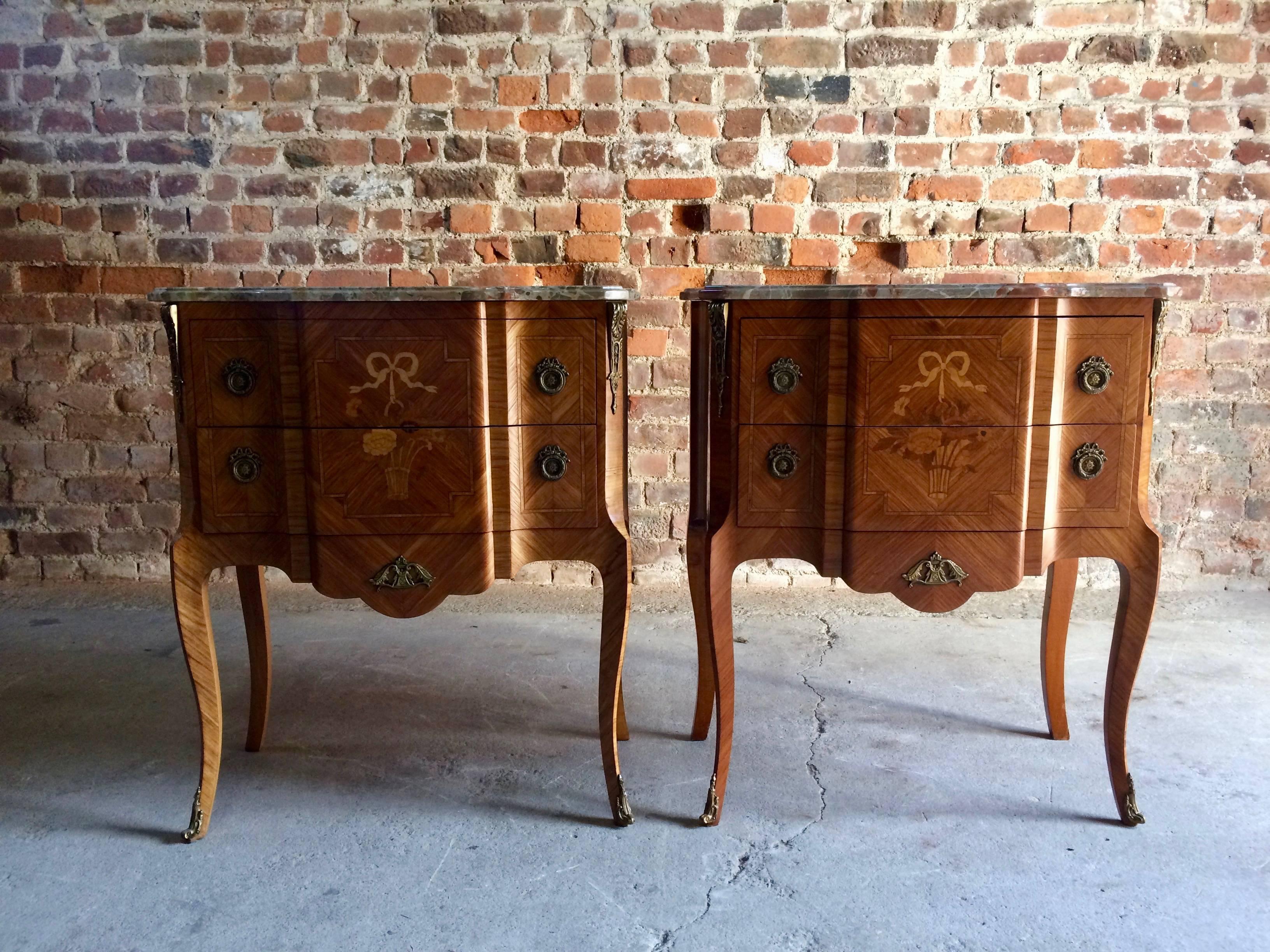 Pair of Magnificent French Bedside Tables or Nightstands in Louis XV Style In Excellent Condition In Longdon, Tewkesbury