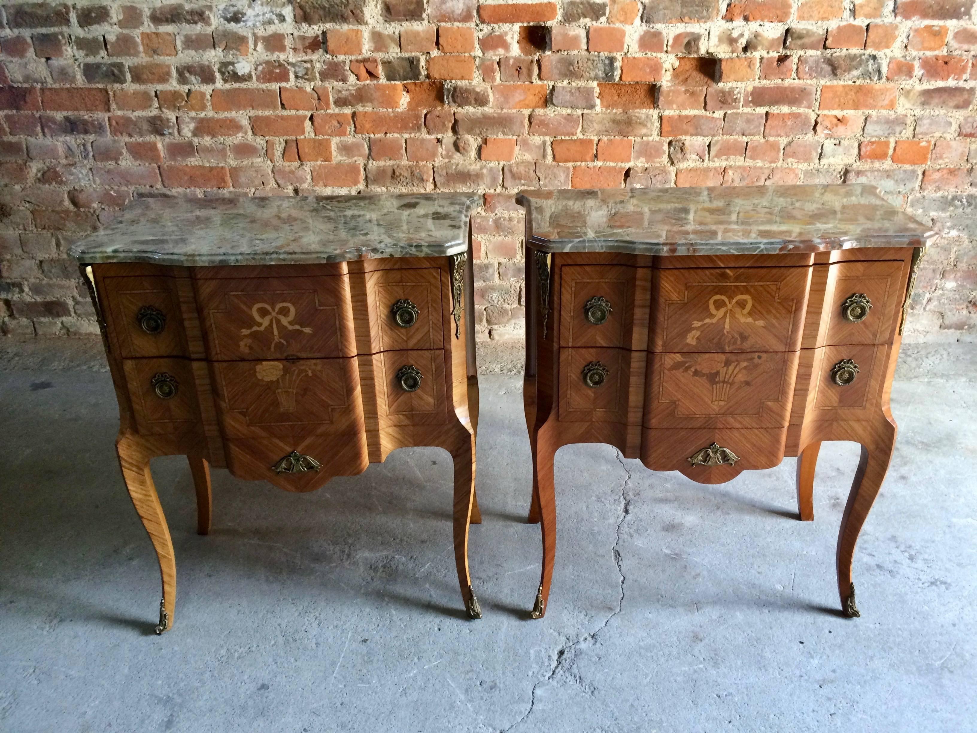 Mid-20th Century Pair of Magnificent French Bedside Tables or Nightstands in Louis XV Style