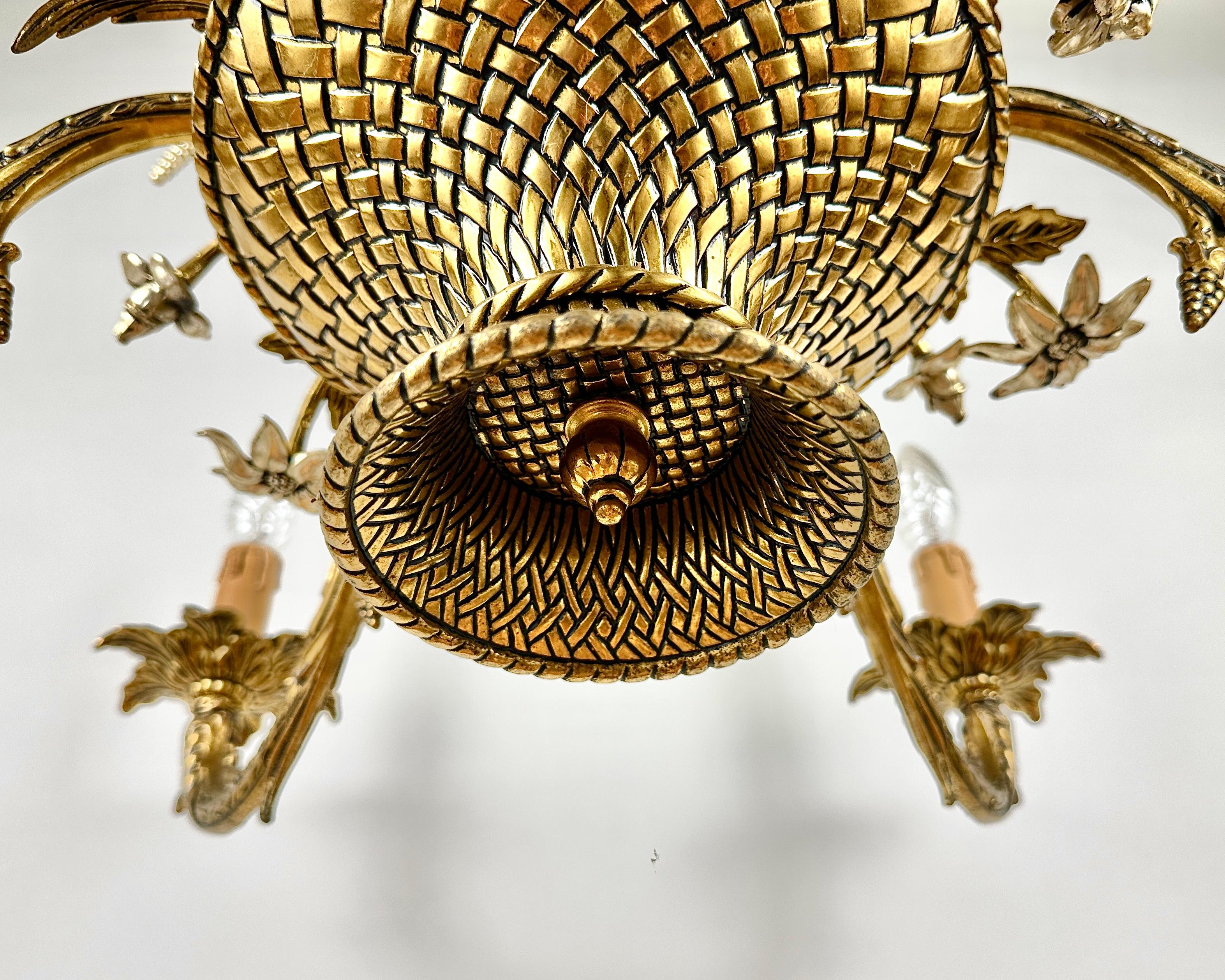 Milieu du XXe siècle Magnifique lustre en bronze français - Sculpture lumineuse en forme de bouquet floral, années 1960 en vente