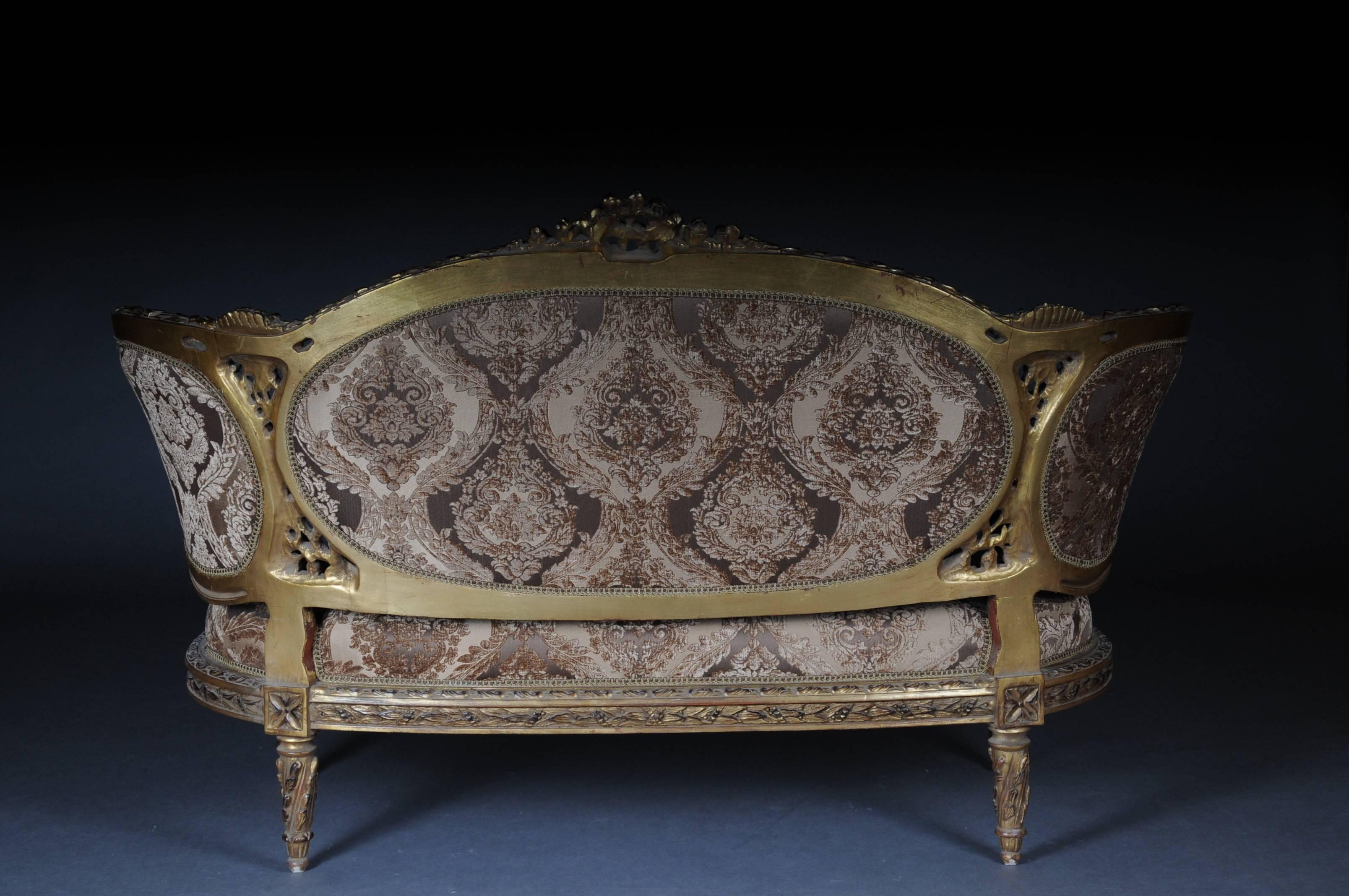 Magnificent French Sofa in the Louis XVI Seize For Sale 3