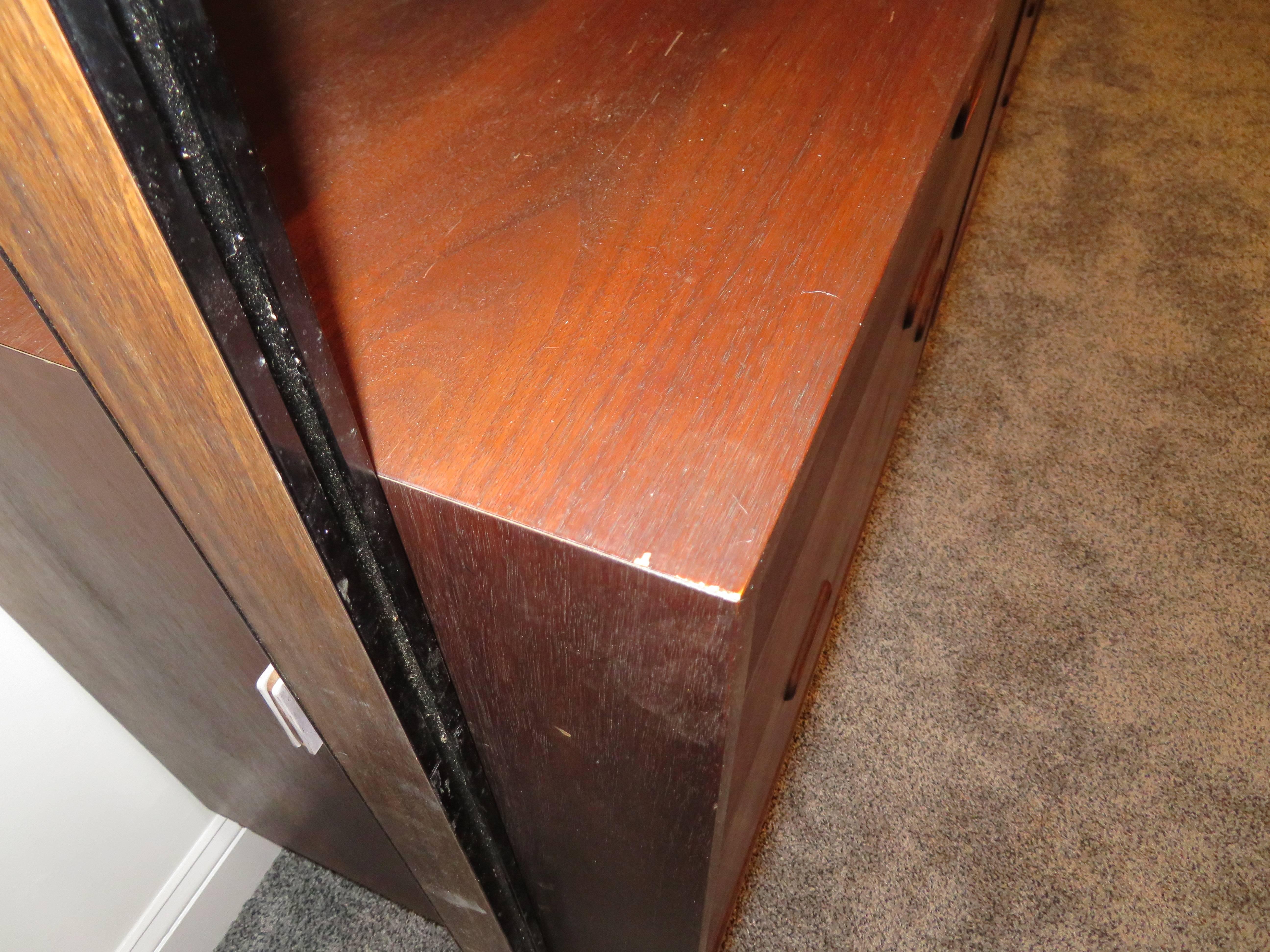 george nelson omni shelving unit