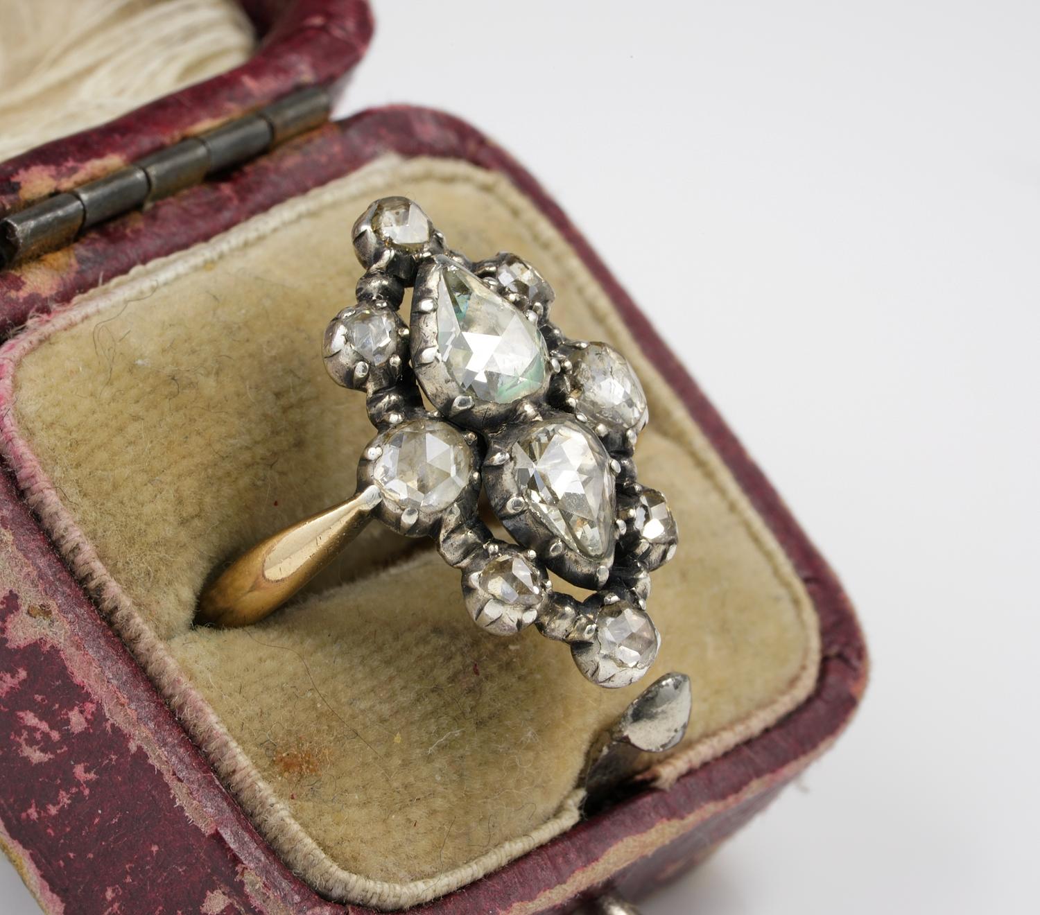 Magnificent Georgian 1.70 Carat Diamond Rare Navette Cluster Ring, circa 1760 In Good Condition For Sale In Napoli, IT