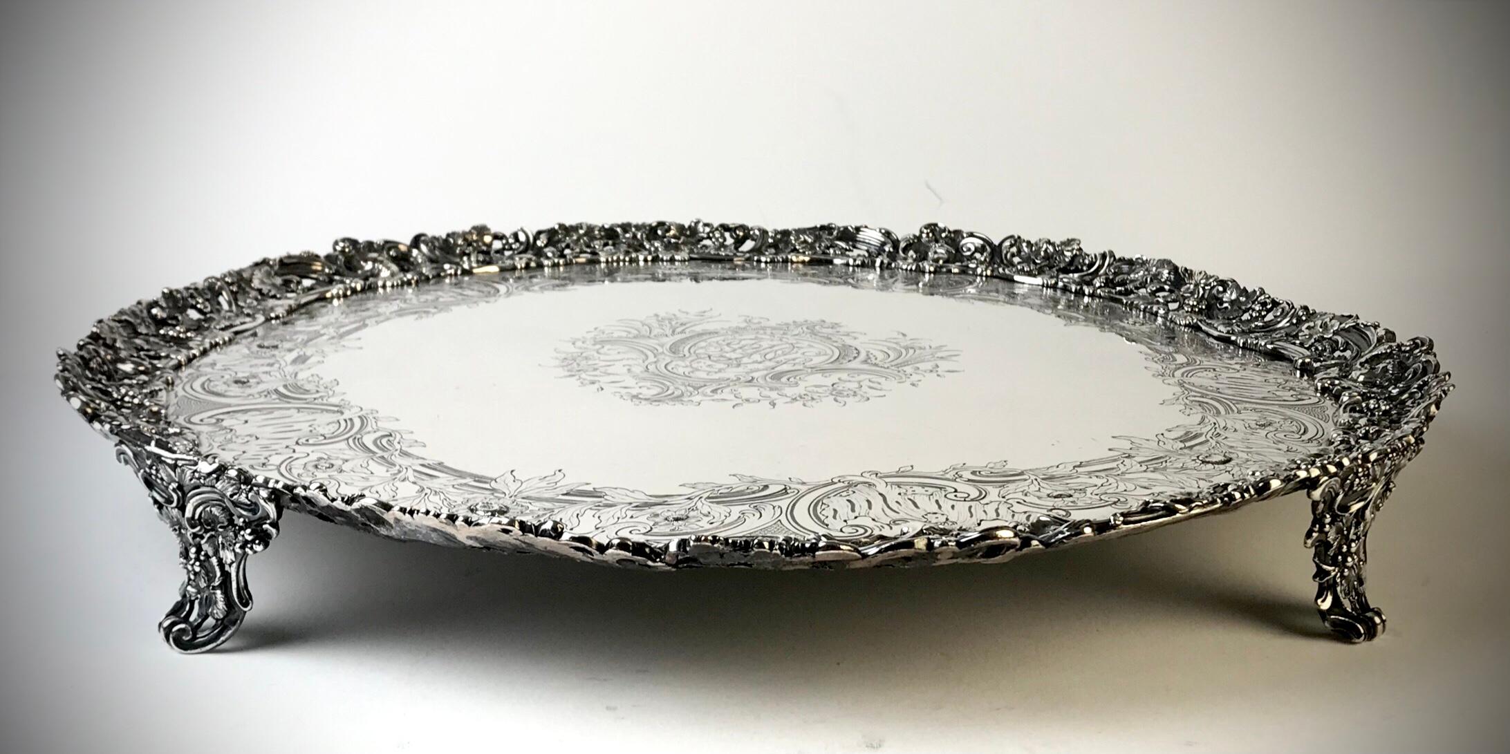 Mid-18th Century Magnificent Georgian Large Solid Silver Sterling Salver London 1762 Courtauld
