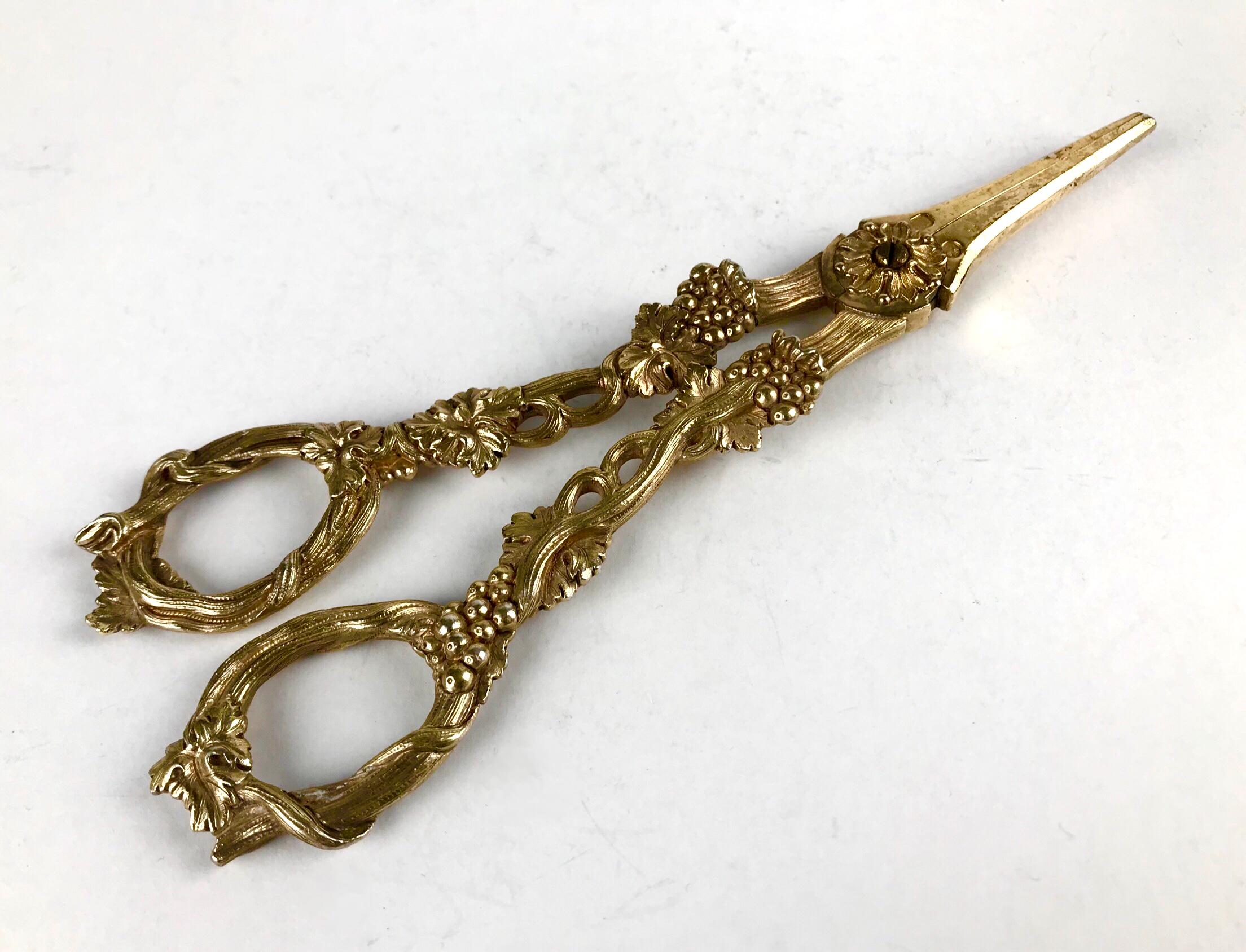 Magnificent Georgian Solid Silver Sterling Gilt Grape Scissors Paris France 1819 In Good Condition In London, GB