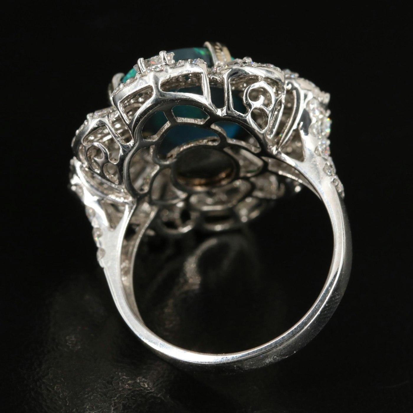 Magnifique bague en or blanc 18 carats GIA 4.63 Opale Noire Naturelle Diamant Estate en vente 2