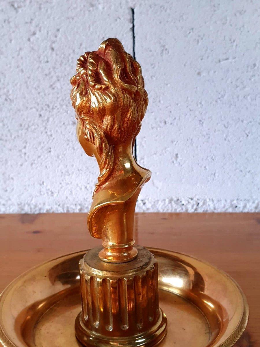 Directoire Magnifique porte-anneau en bronze doré - Période : Art Déco - Marie-antoinette Effigy en vente