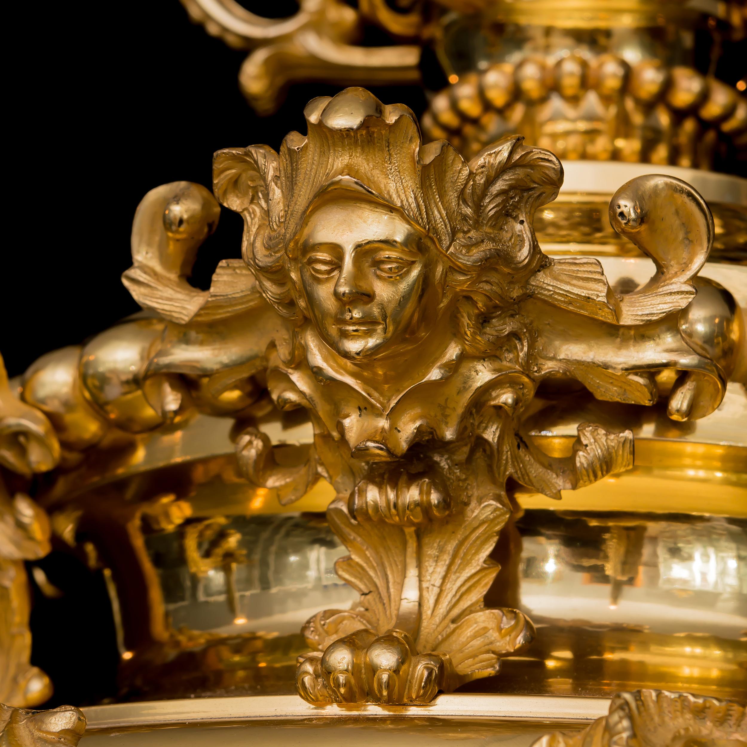 Anglais Magnifique lustre en bronze doré d'époque George IV par Messenger & Phipson en vente